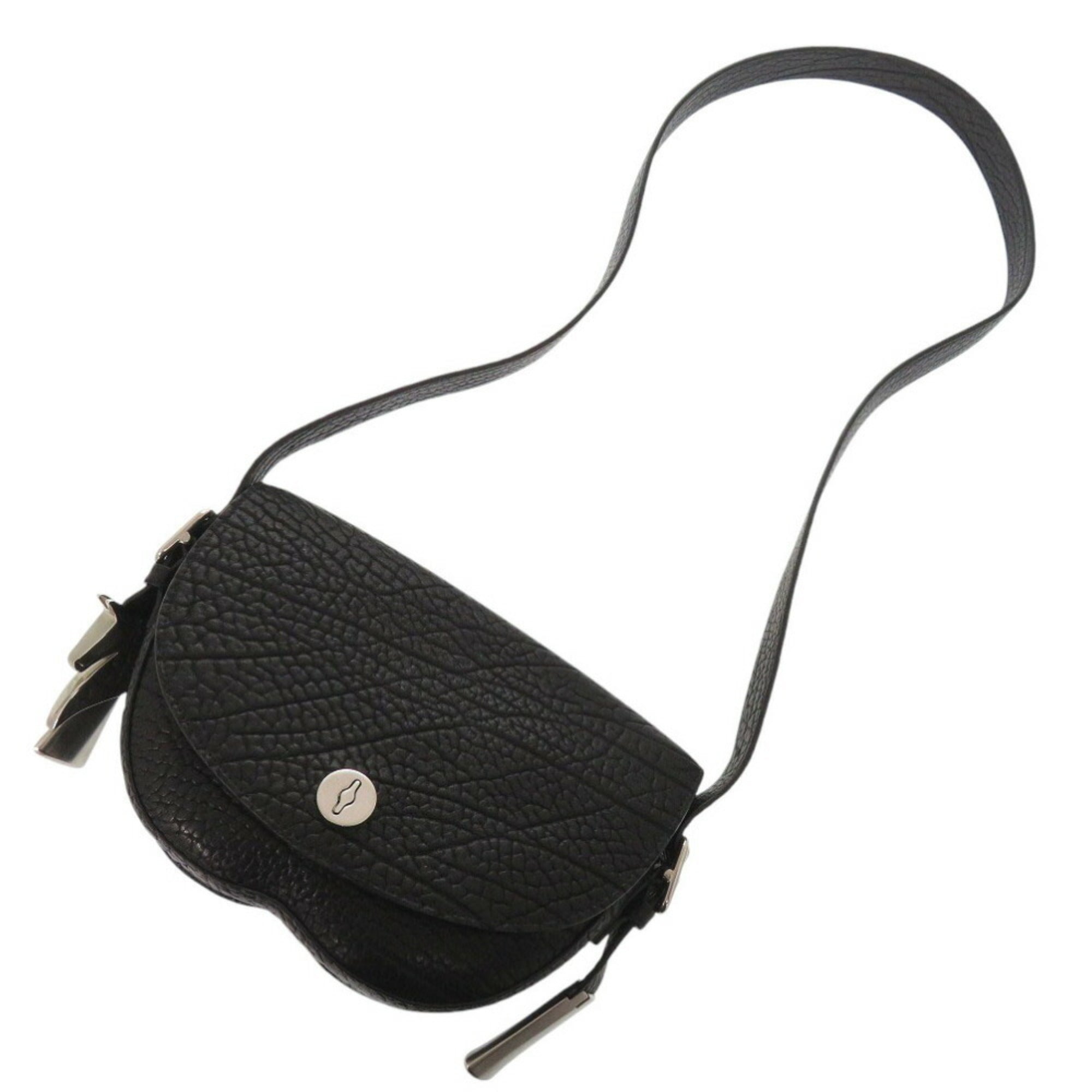 Burberry Black Leather Shoulder Bag (Pre-Owned)