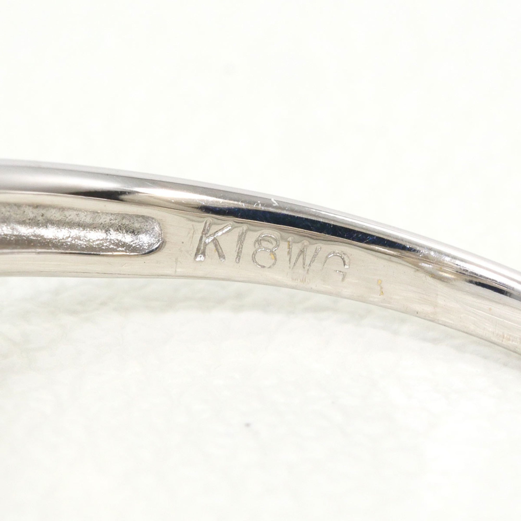 Unbranded White Gold White Gold (18K) Band Ring (Pre-Owned)