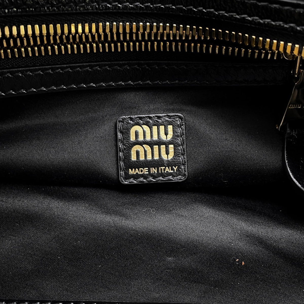 Miu Miu Black Leather Handbag (Pre-Owned)