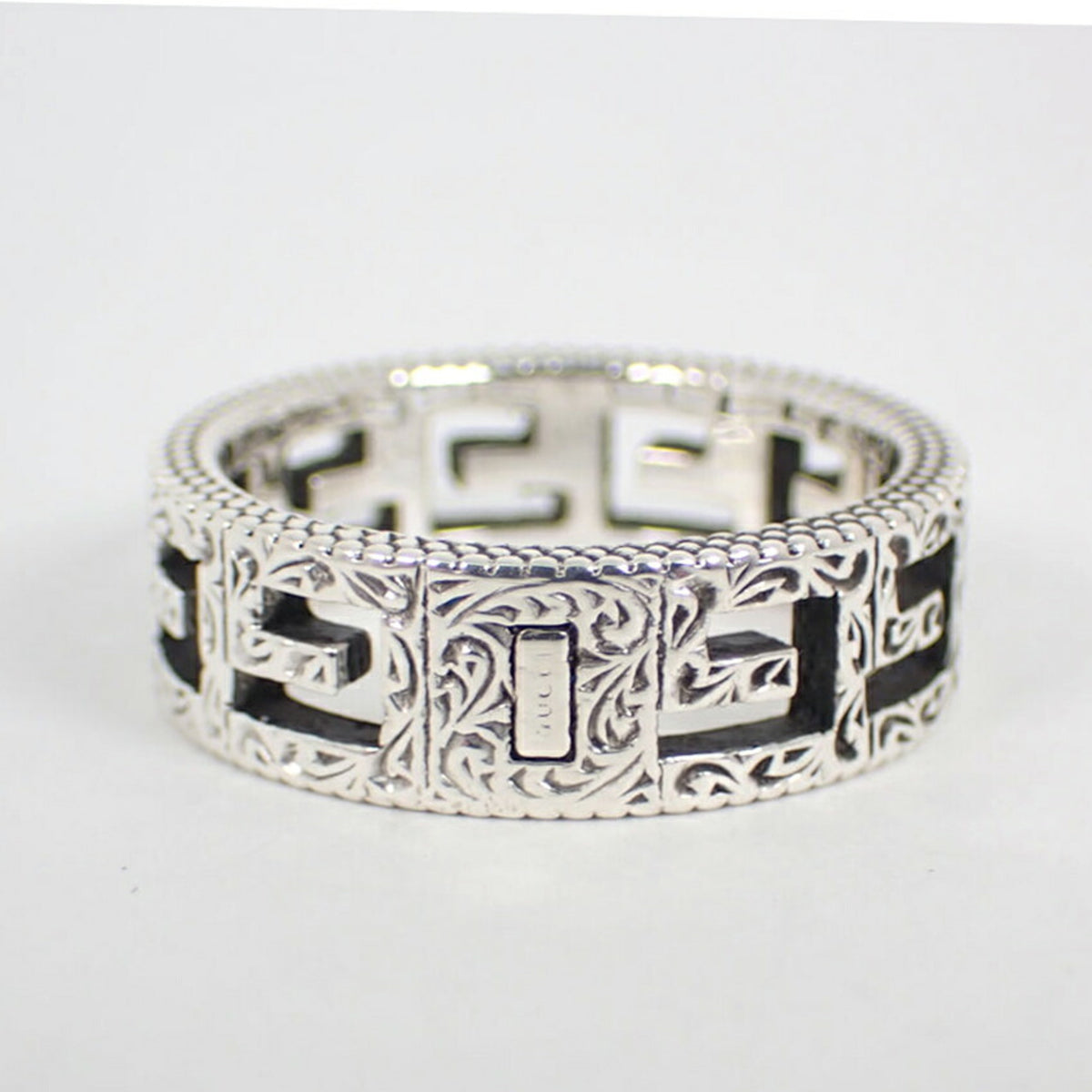 Gucci Sterling Silver 925 Band Ring (Pre-Owned)