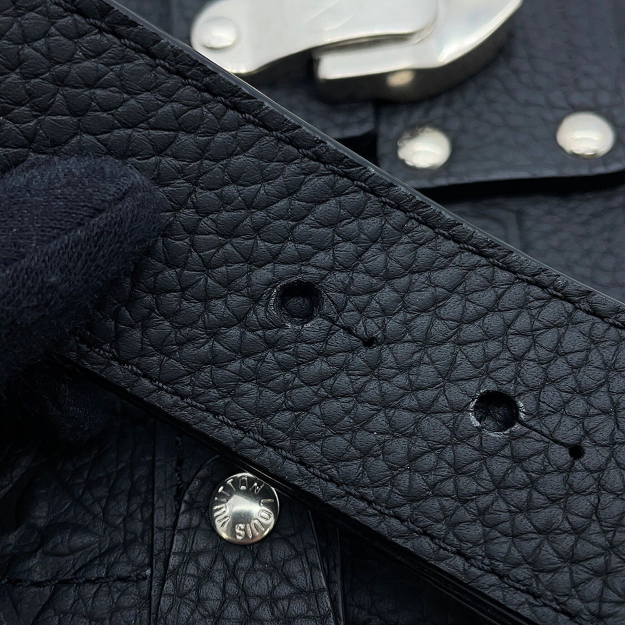 Louis Vuitton Taurillon Black Noir Handbag Shoulder Bag (Pre-Owned)