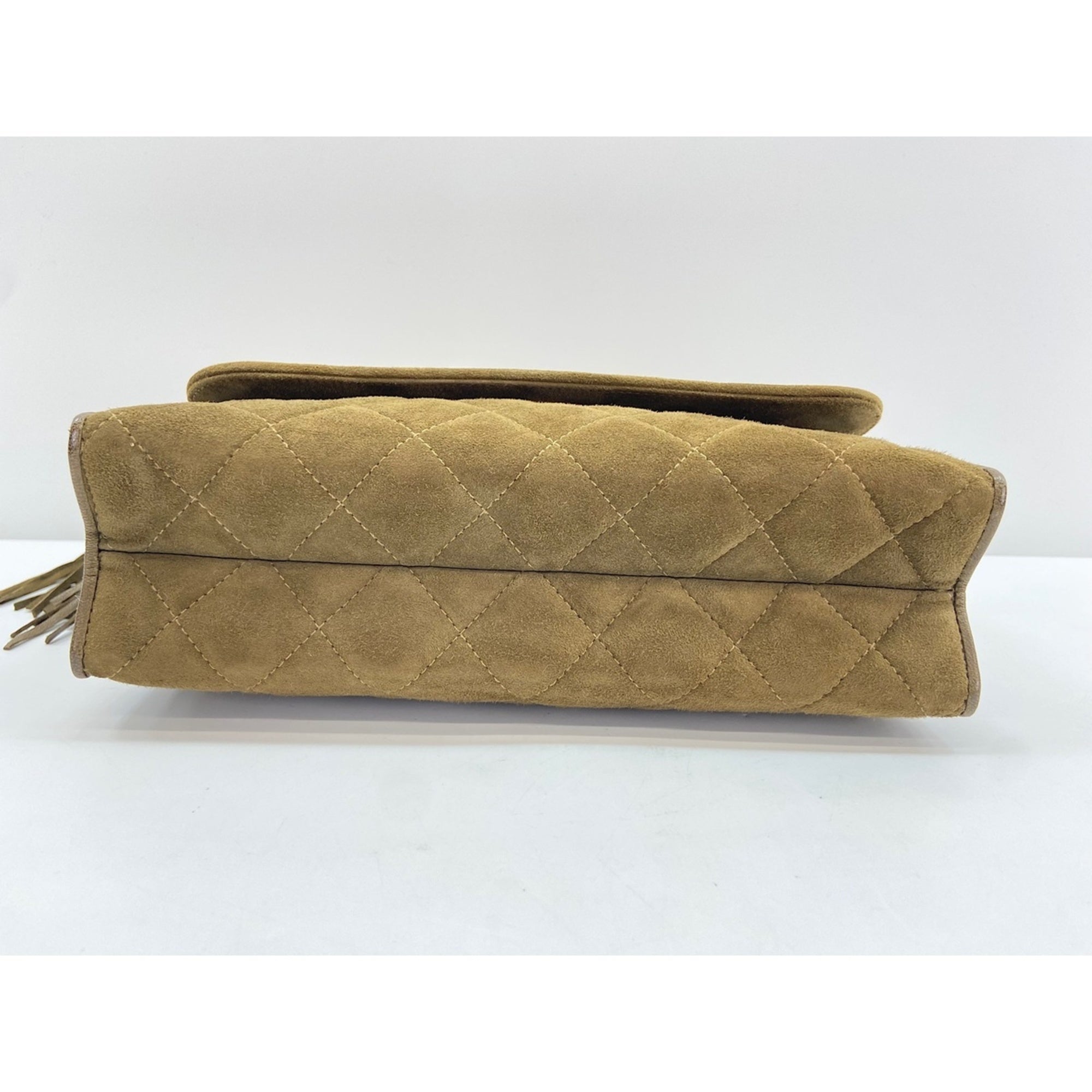 Chanel Green Shoulder Bag (Pre-Owned)