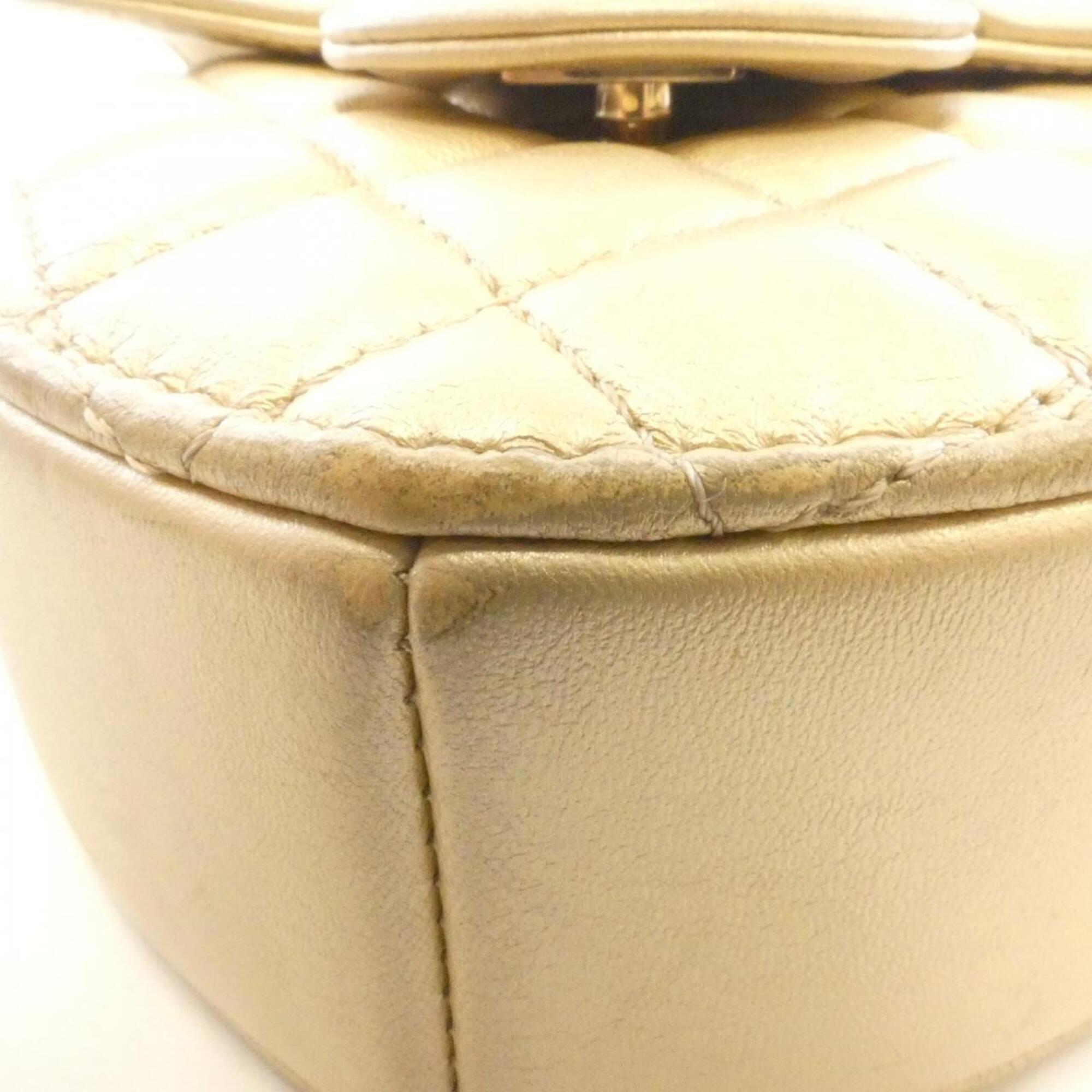 Chanel Gold Shoulder Bag (Pre-Owned)