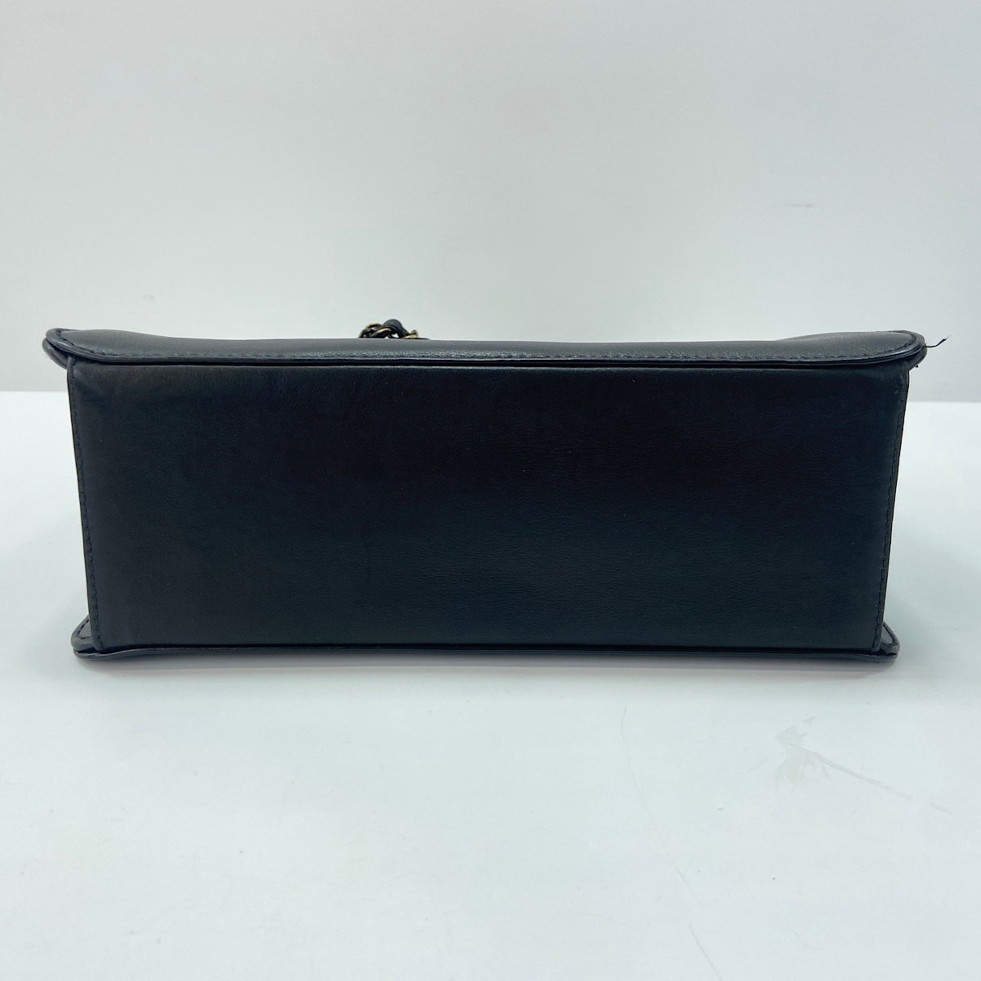 Chanel Black Handbag (Pre-Owned)
