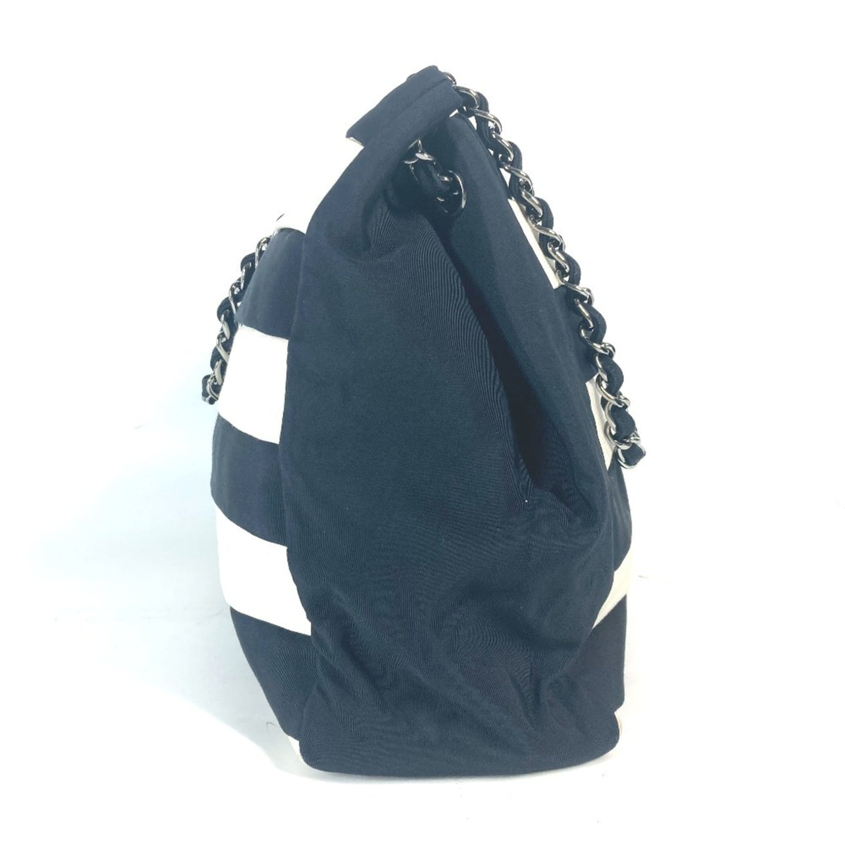 Chanel Black White Nylon Canvas Shoulder Bag (Pre-Owned)