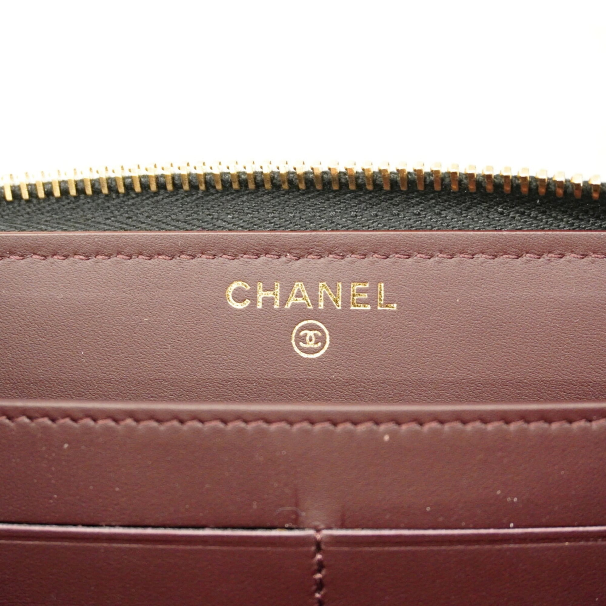 Chanel Black Grained Calfskin Long Wallet (Bi-Fold) (Pre-Owned)