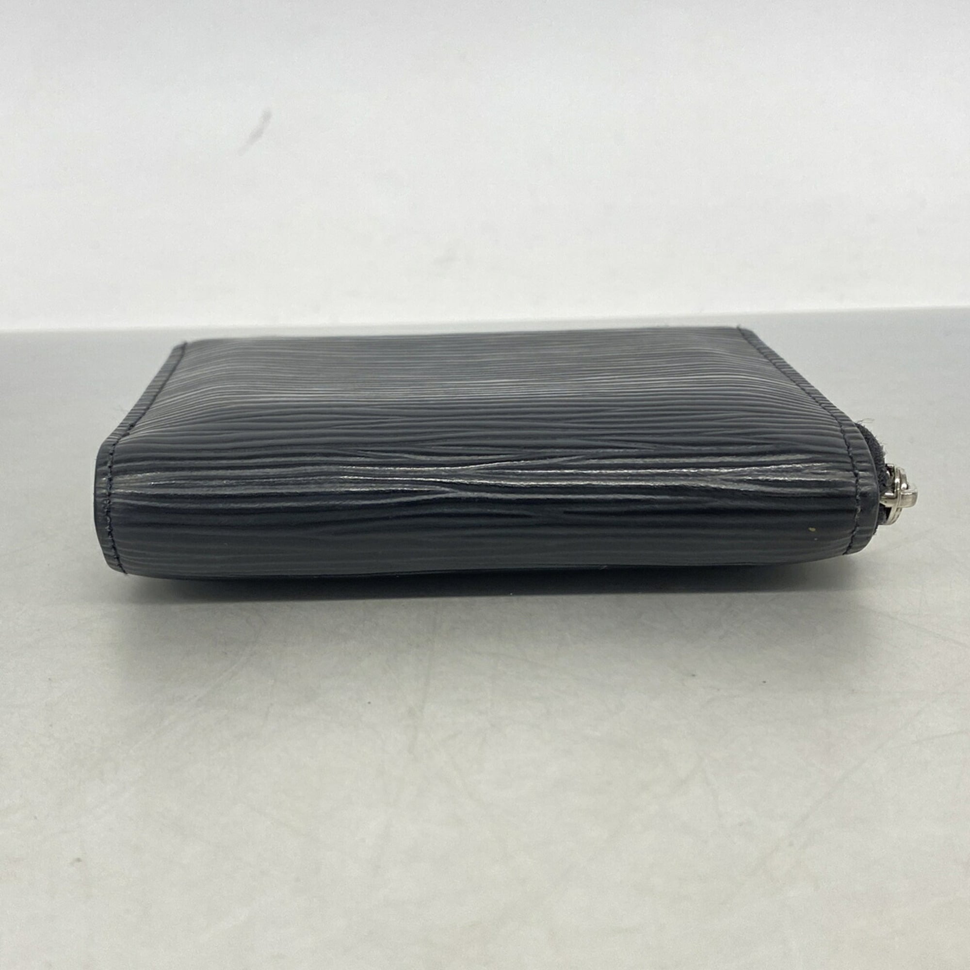 Louis Vuitton Noir Coin Purse/Coin Case (Pre-Owned)