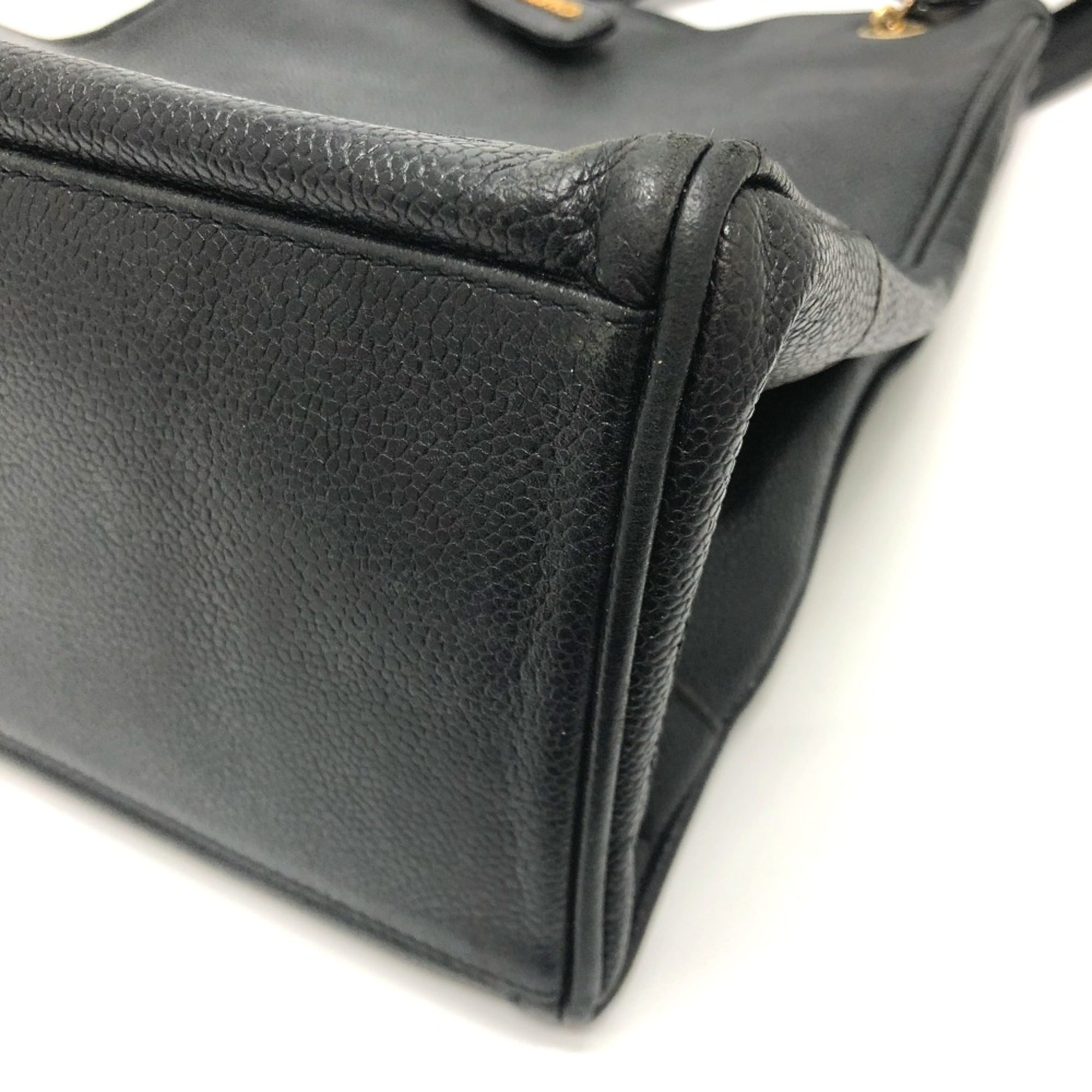Chanel Black Leather Tote Bag (Pre-Owned)