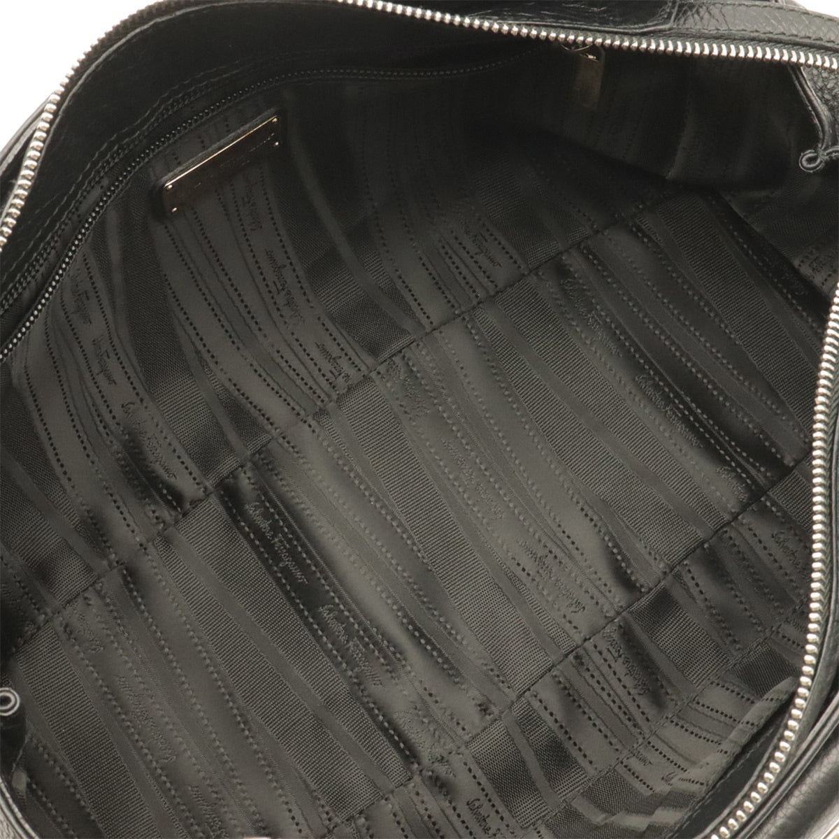Salvatore Ferragamo Black Leather Handbag Shoulder Bag (Pre-Owned)