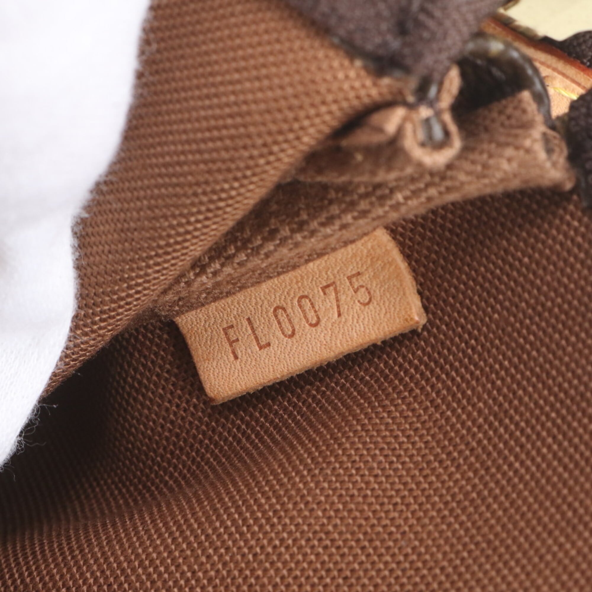 Louis Vuitton Brown Leather Coated Canvas Handbag Pochette Tote Bag (Pre-Owned)
