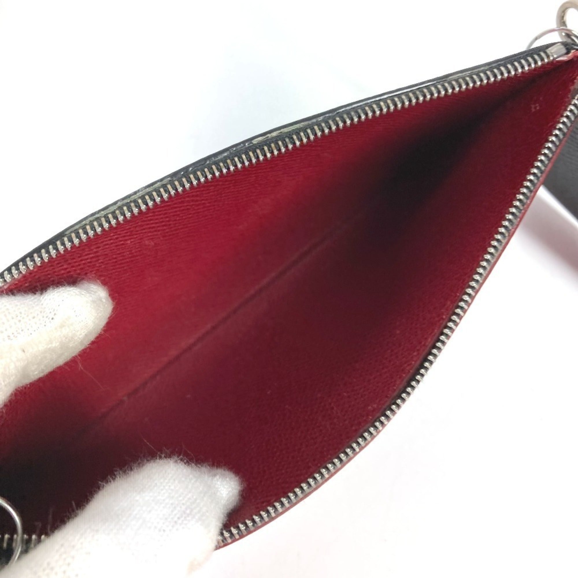 Bvlgari Black Red Color Leather Long Wallet (Bi-Fold) (Pre-Owned)