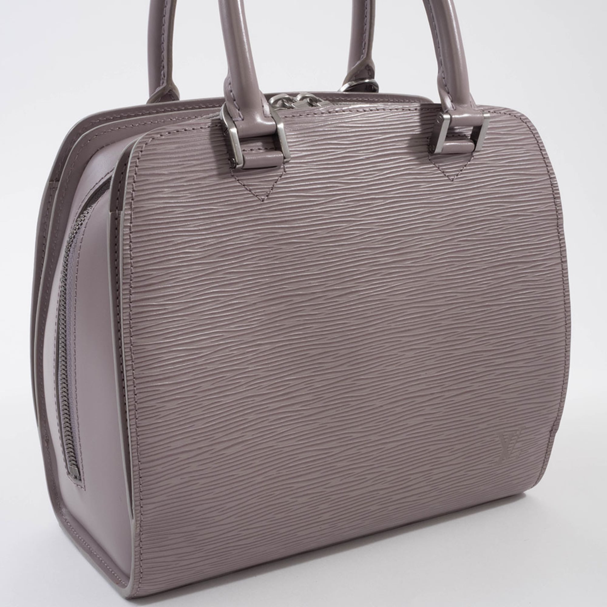 Louis Vuitton Lilac Epi Leather Handbag (Pre-Owned)