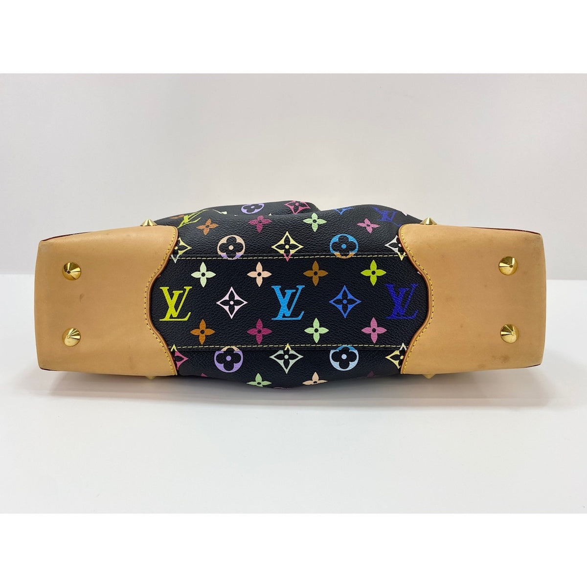 Louis Vuitton Black Handbag (Pre-Owned)