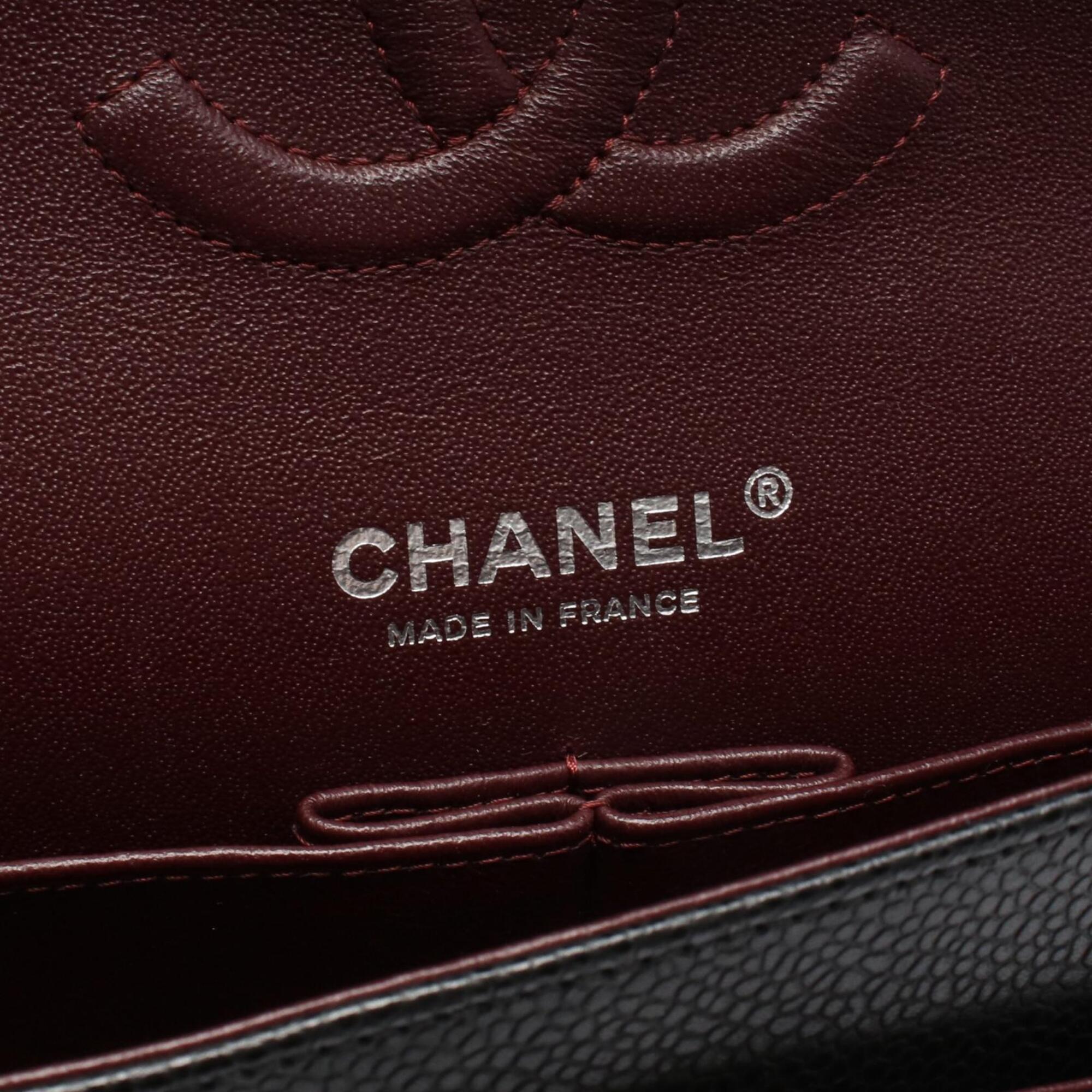 Chanel Black Grained Calfskin Handbag Shoulder Bag (Pre-Owned)