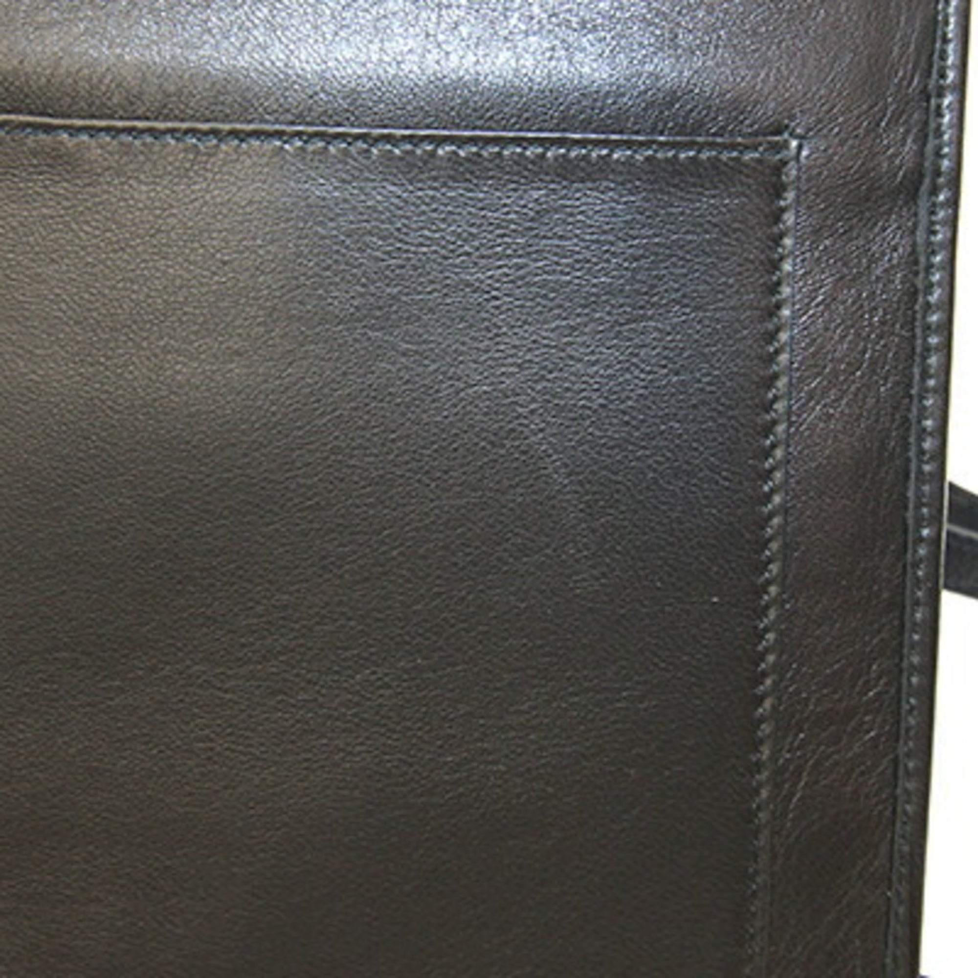 Miu Miu Matelasse Black Leather Pochette Shoulder Bag (Pre-Owned)
