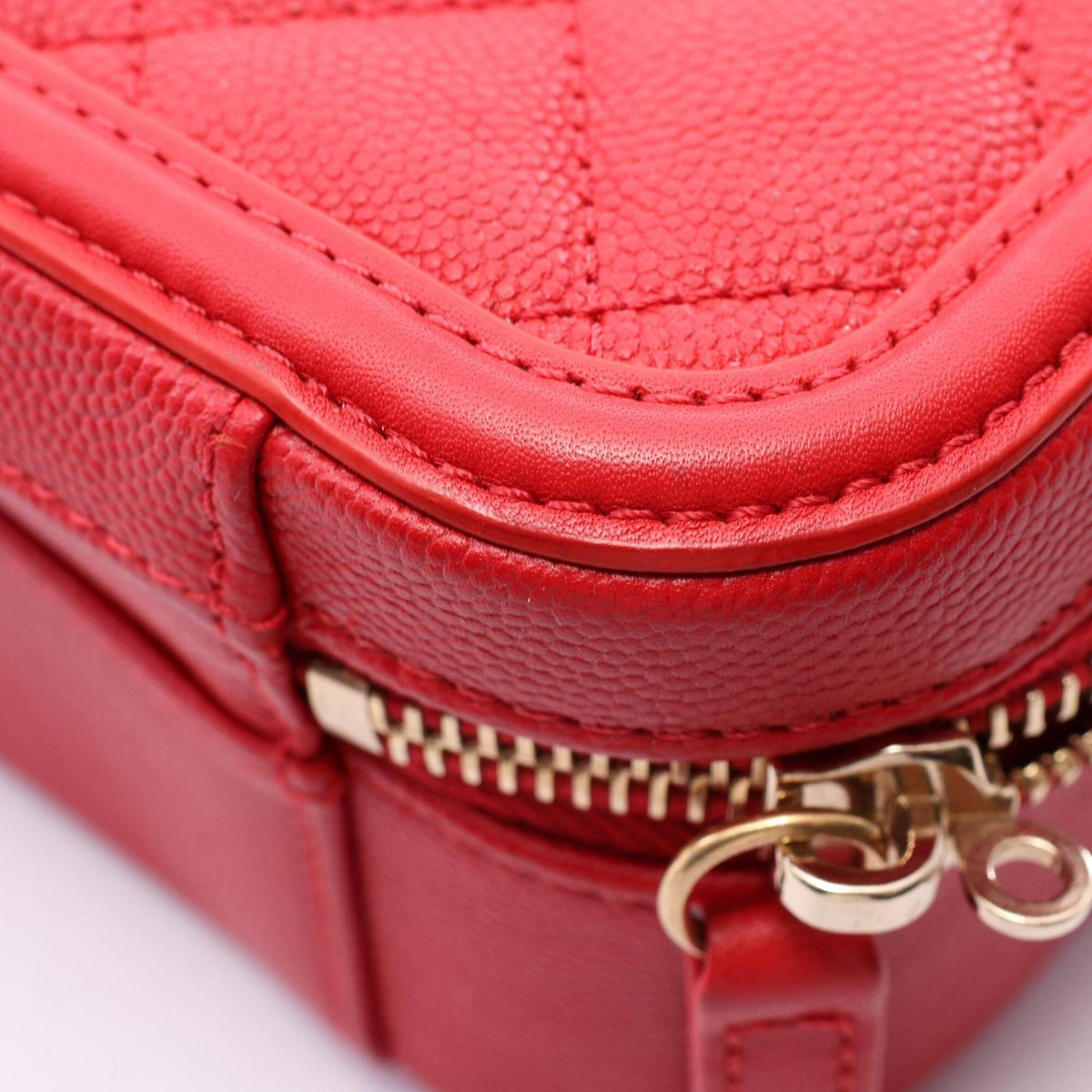 Chanel Red Color Grained Calfskin Handbag Shoulder Bag Vanity Bag (Pre-Owned)
