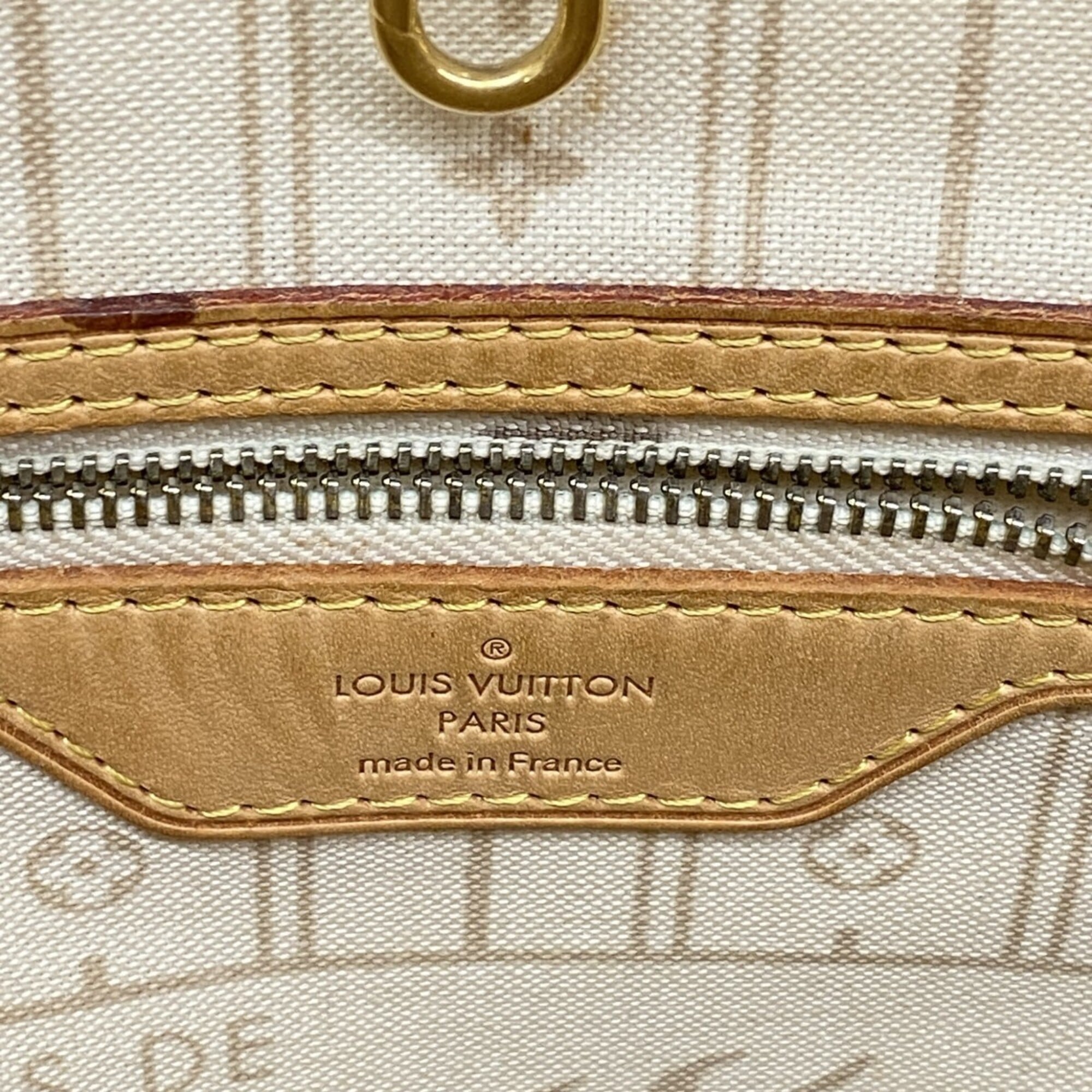 Louis Vuitton White Tote Bag (Pre-Owned)