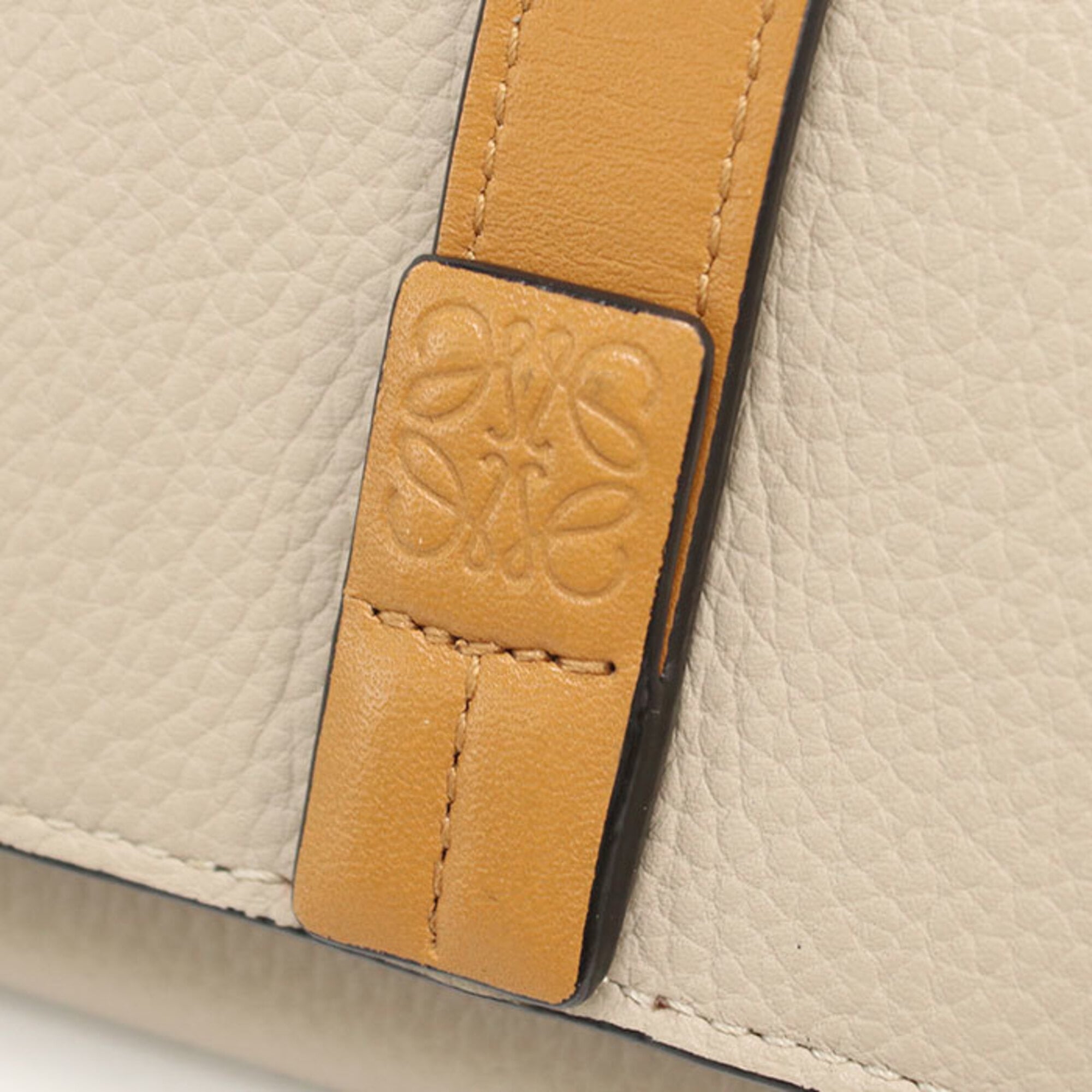 Loewe Beige Leather Wallet (Tri-Fold) (Pre-Owned)