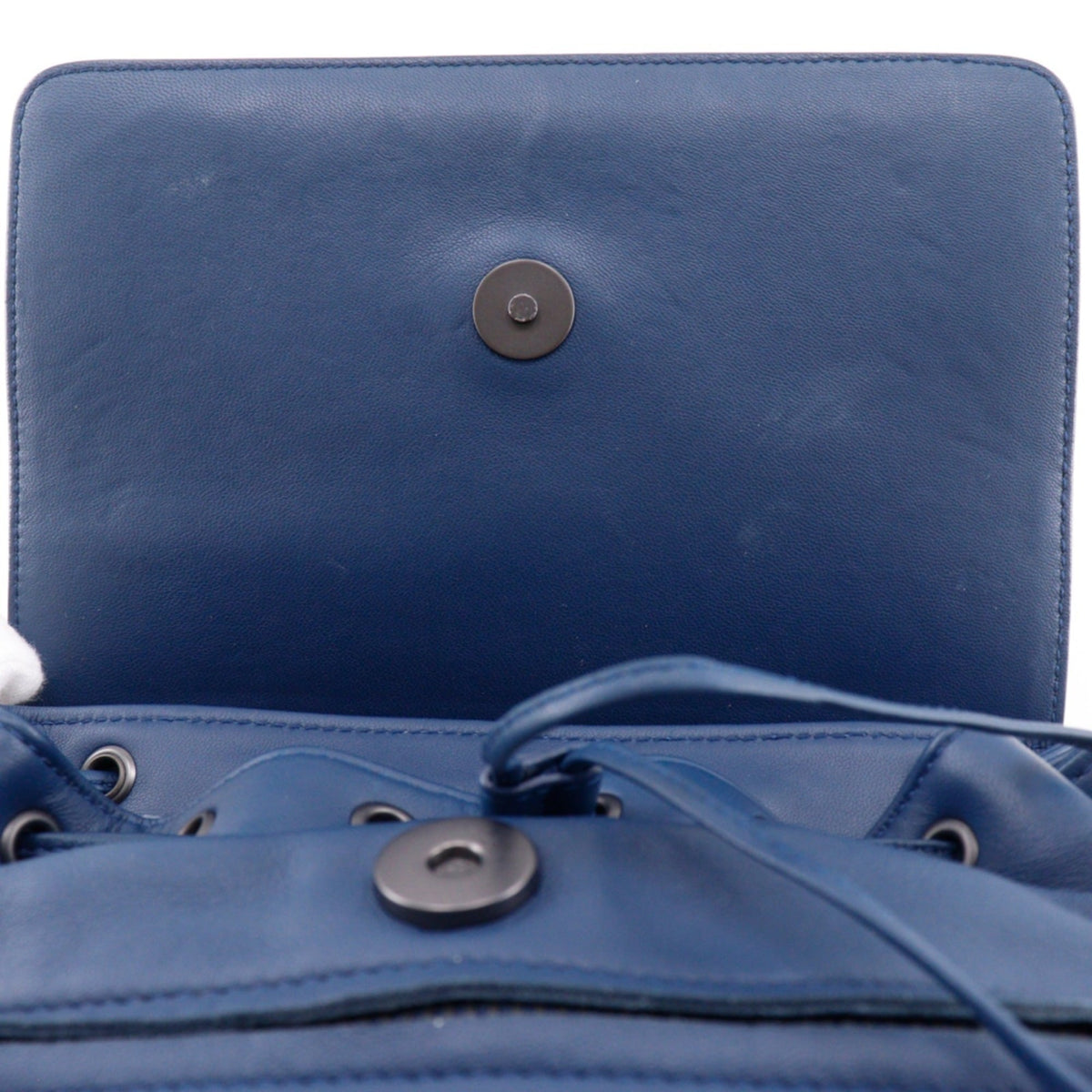 Bottega Veneta Intrecciato Blue Leather Backpack (Pre-Owned)