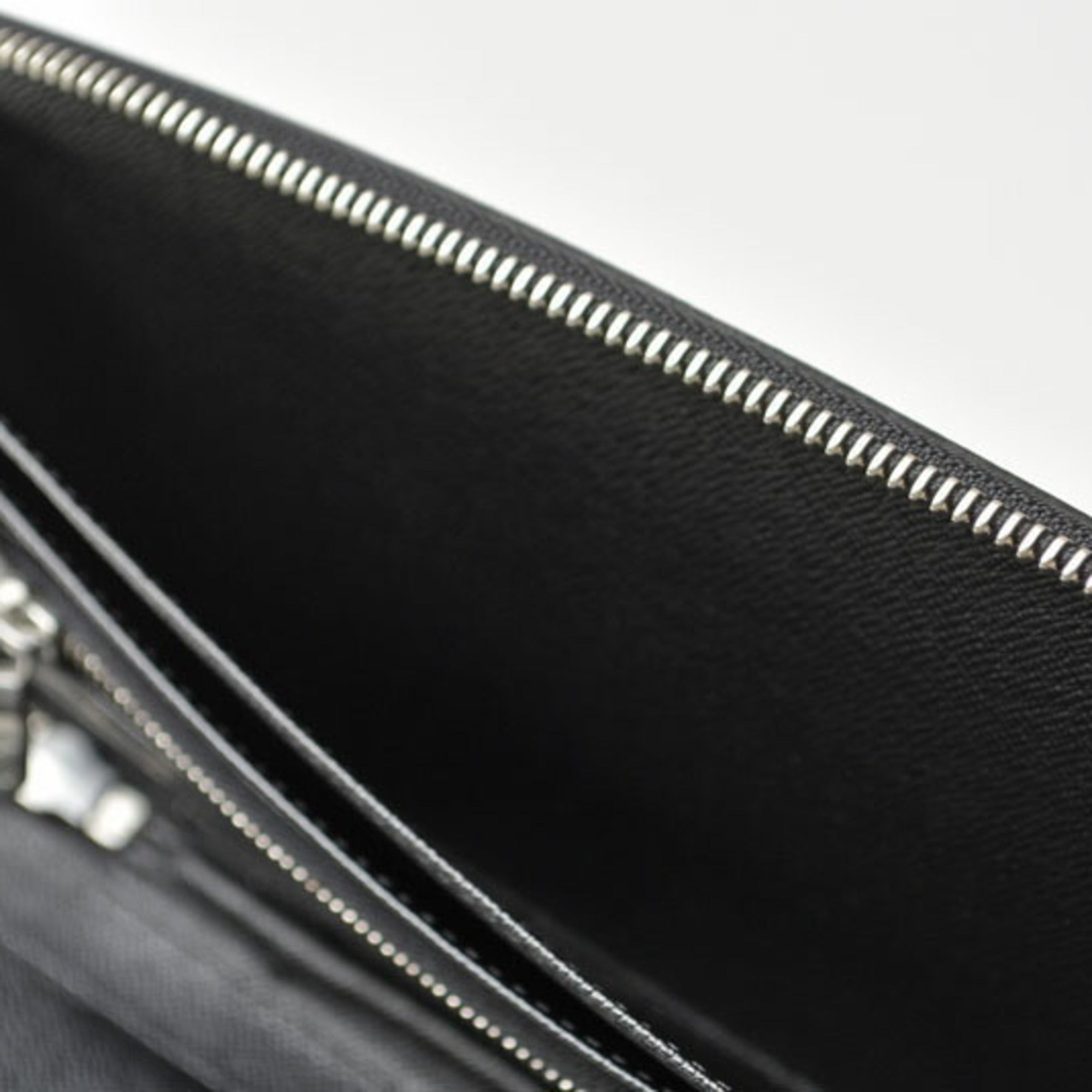 Louis Vuitton Taiga Ardoise Taiga Leather Long Wallet (Bi-Fold) (Pre-Owned)