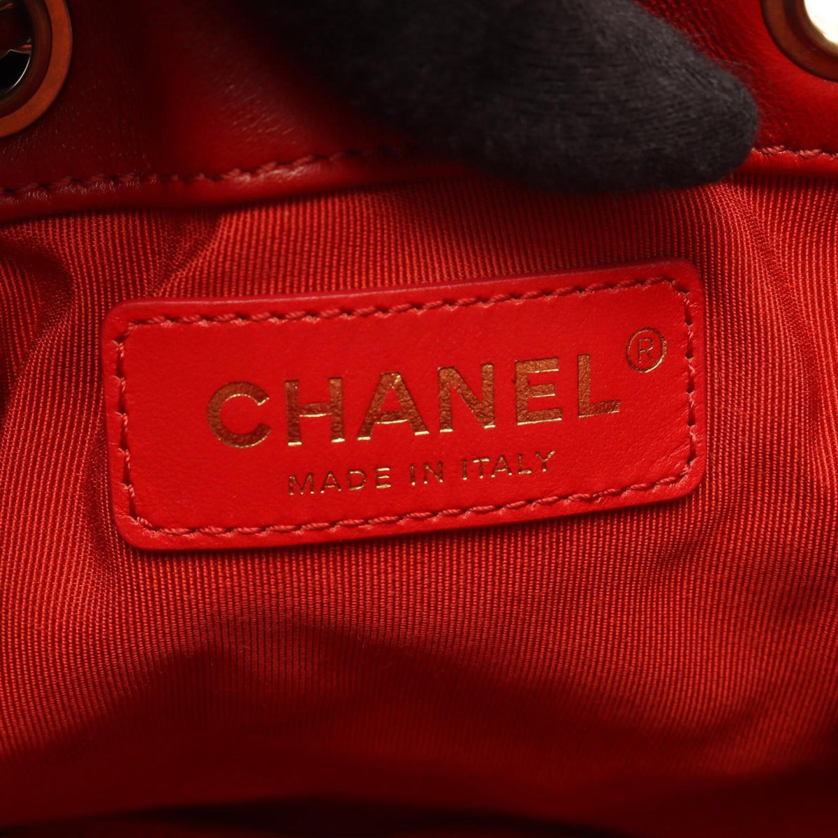 Chanel Red Color Leather Handbag Shoulder Bag (Pre-Owned)