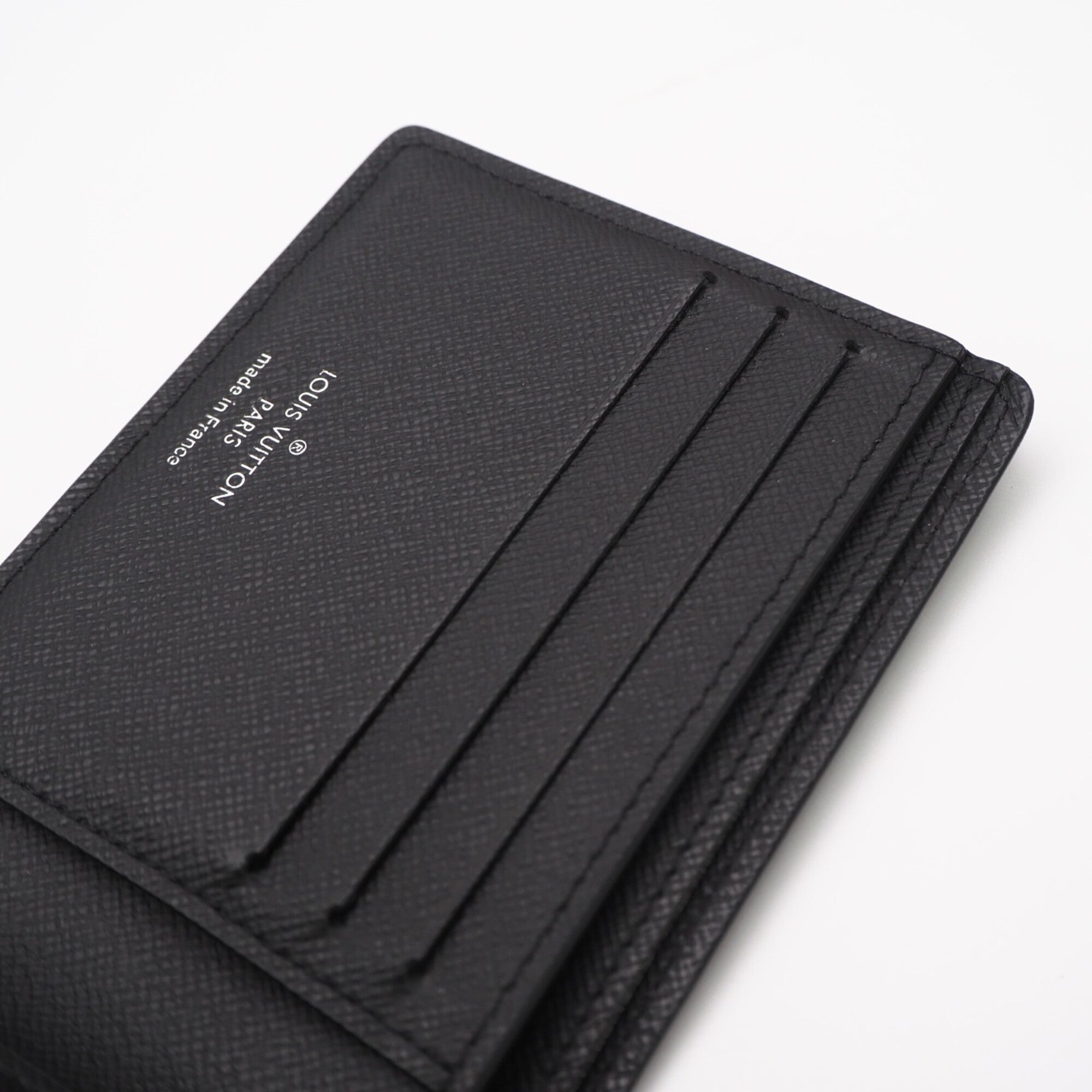 Louis Vuitton Black Yellow Leather Wallet (Bi-Fold) (Pre-Owned)