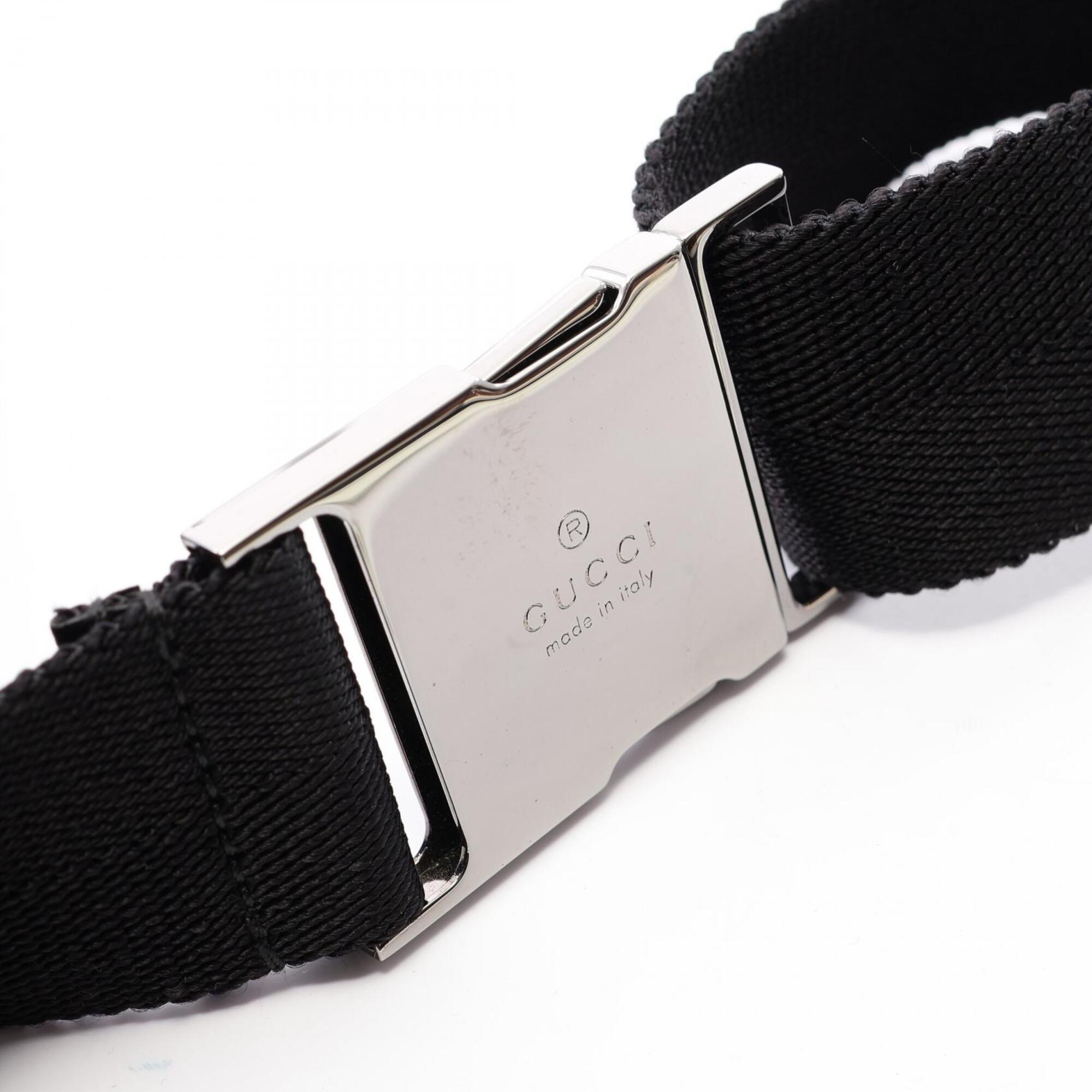 Gucci Black Canvas Leather Fanny Pack Handbag (Pre-Owned)