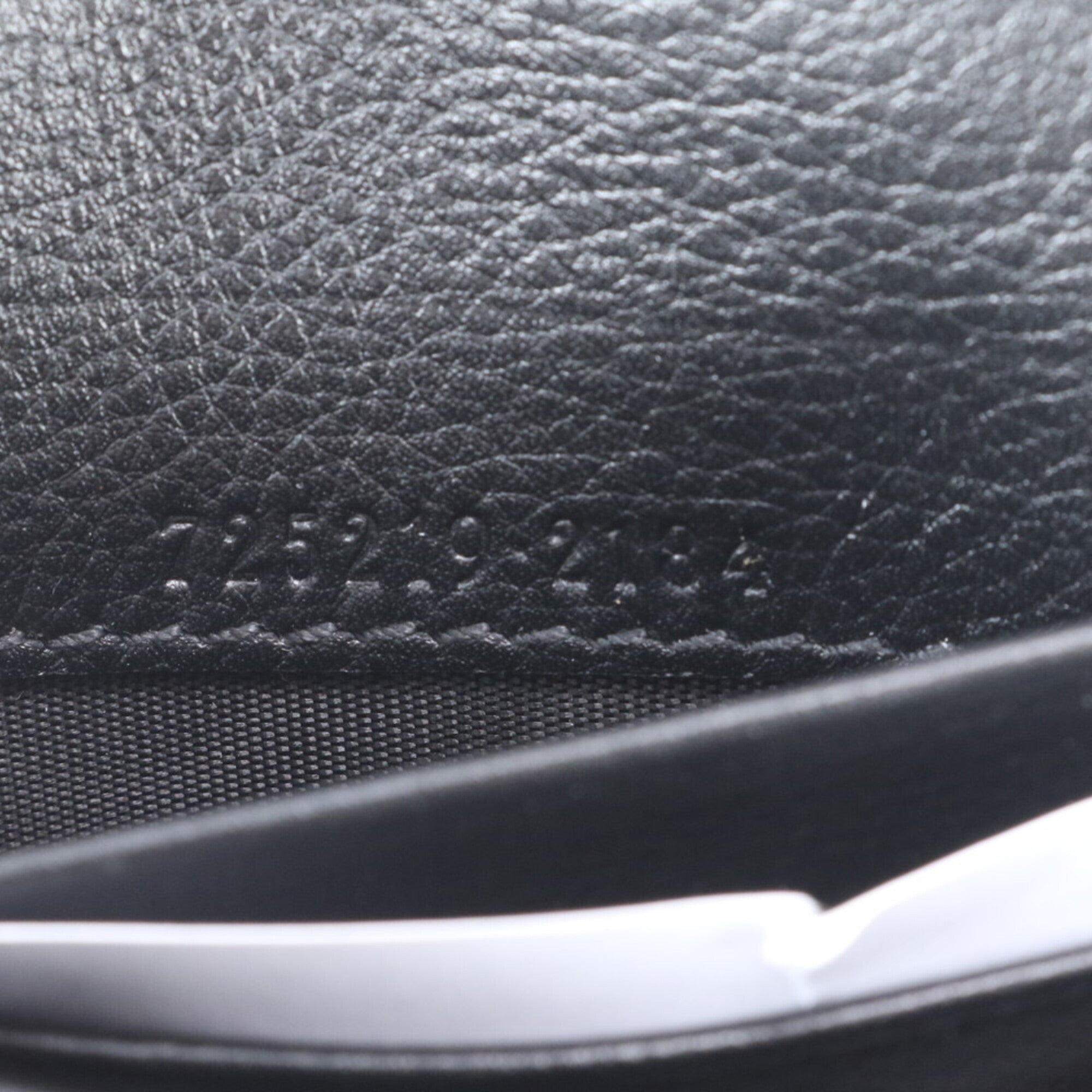 Gucci Black Leather Chain/Shoulder Wallet (Pre-Owned)