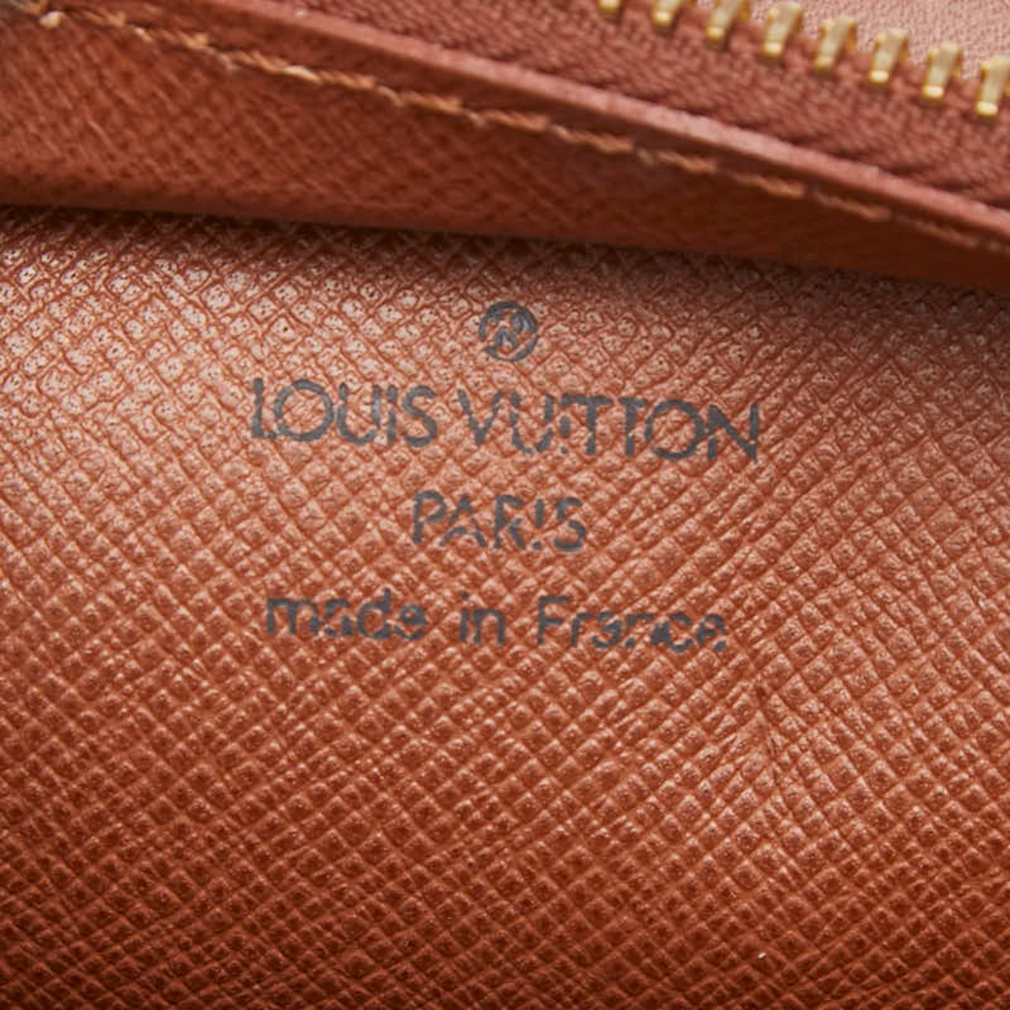 Louis Vuitton Monogram Brown Pvc Leather Clutch Bag Pochette (Pre-Owned)