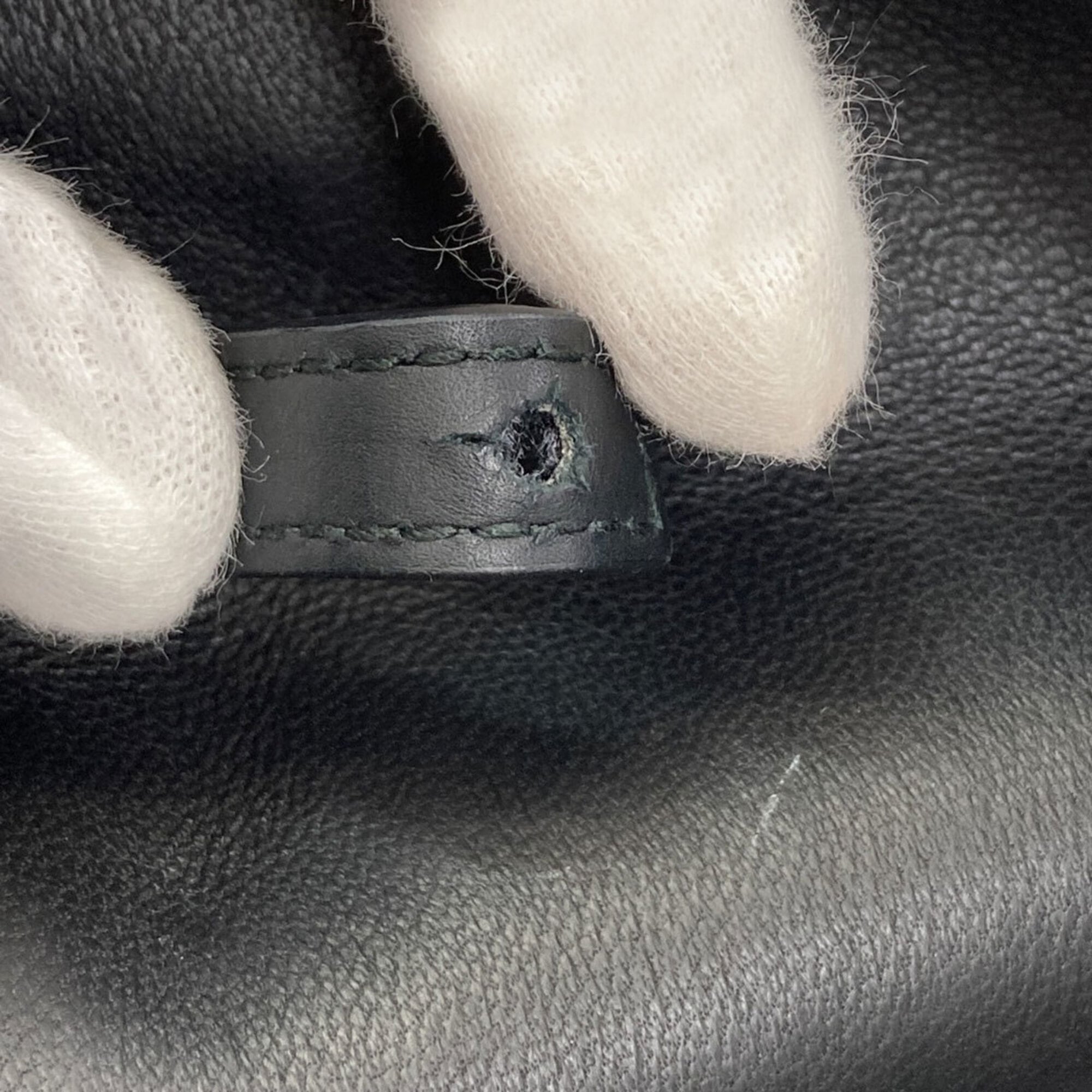 Bottega Veneta Black Leather Shoulder Bag (Pre-Owned)