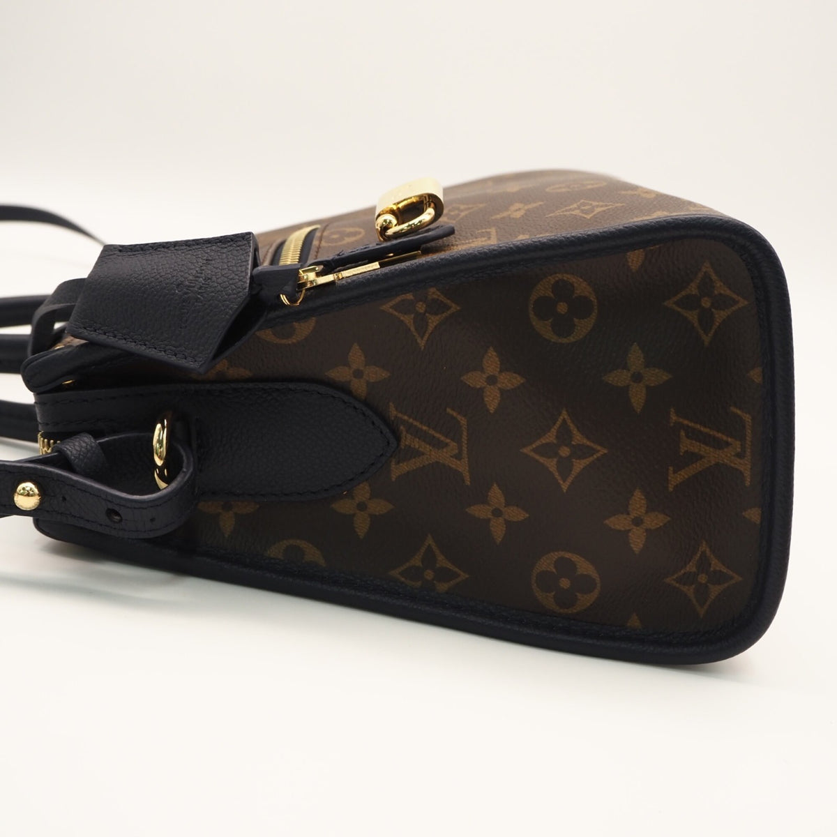 Louis Vuitton Beige Brown Monogram Navy Monogram Handbag (Pre-Owned)