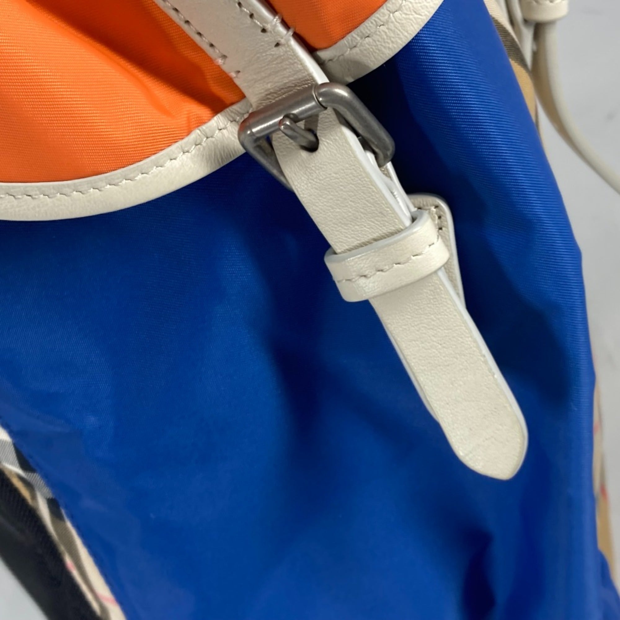 Burberry Beige Leather Backpack (Pre-Owned)