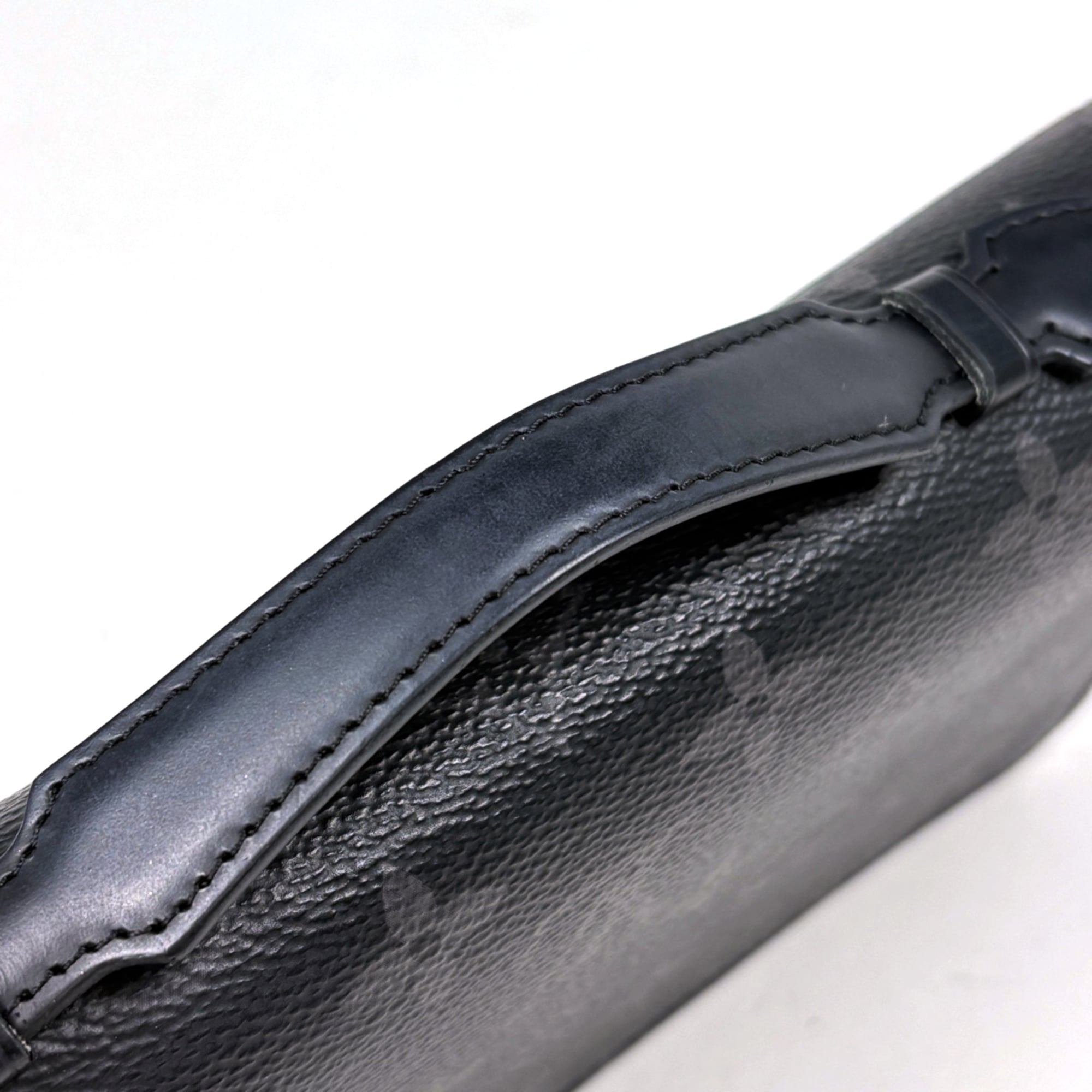 Louis Vuitton Noir Monogram Eclipse (Pre-Owned)