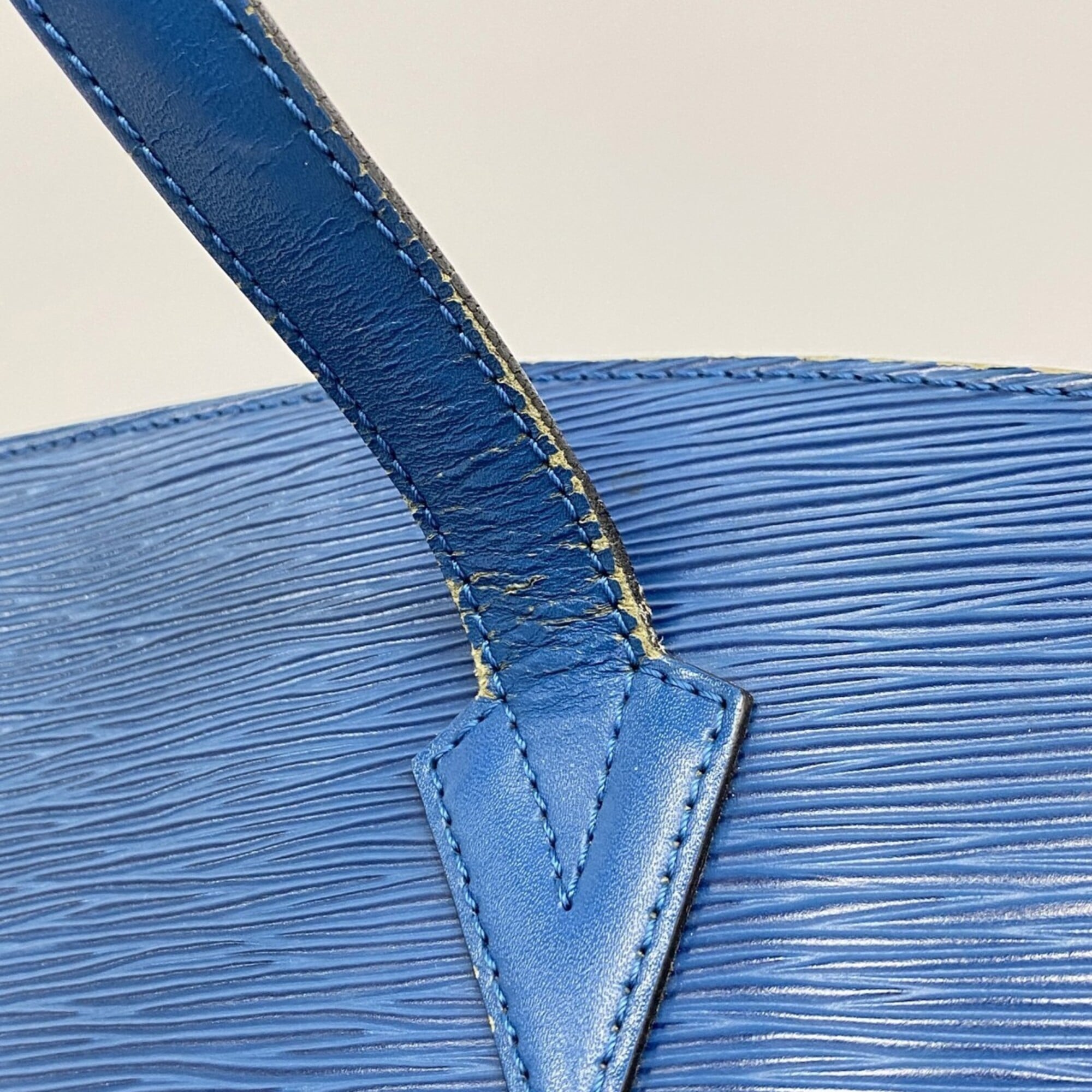 Louis Vuitton Toledo Blue Shoulder Bag (Pre-Owned)