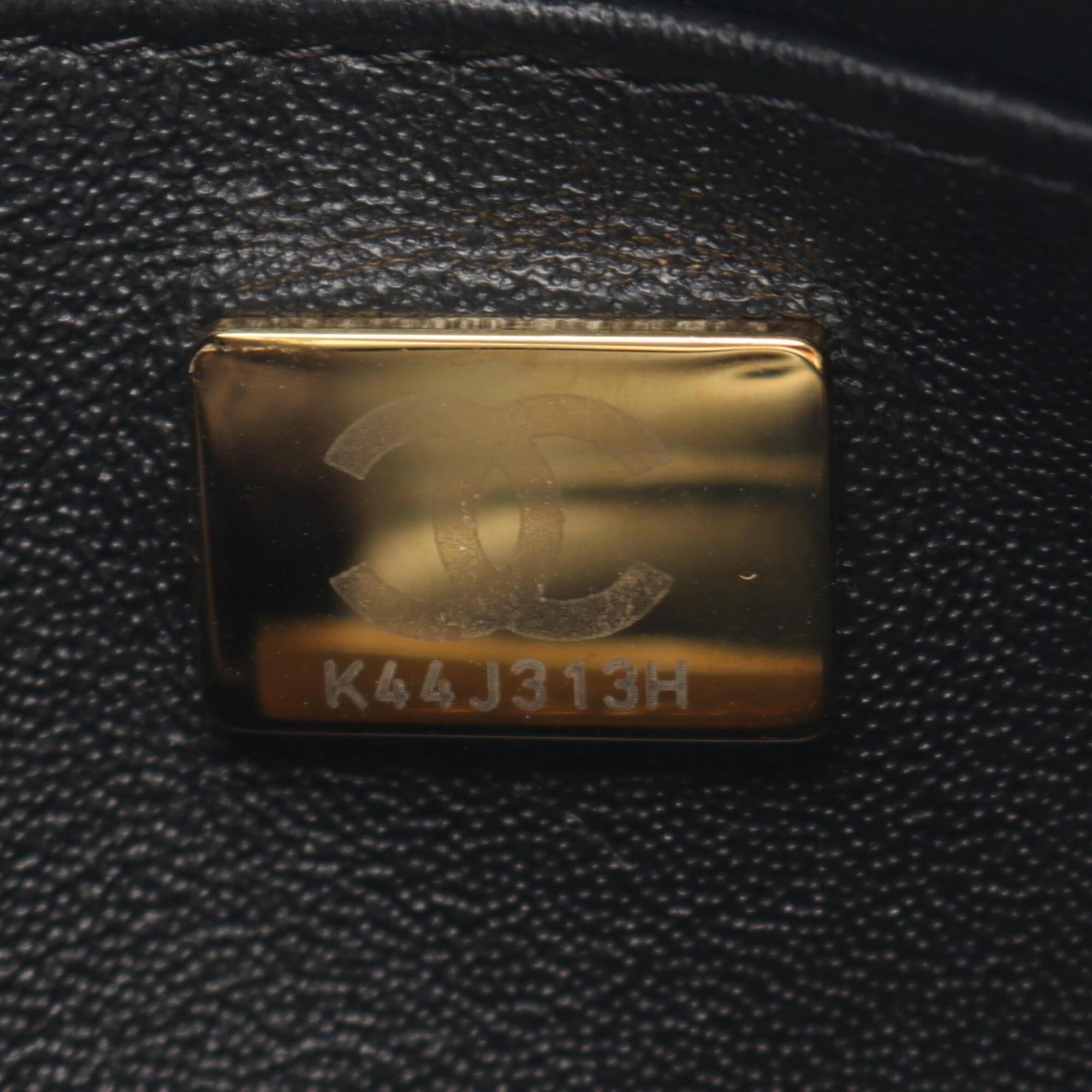 Chanel Matelasse Black Leather Handbag Shoulder Bag (Pre-Owned)