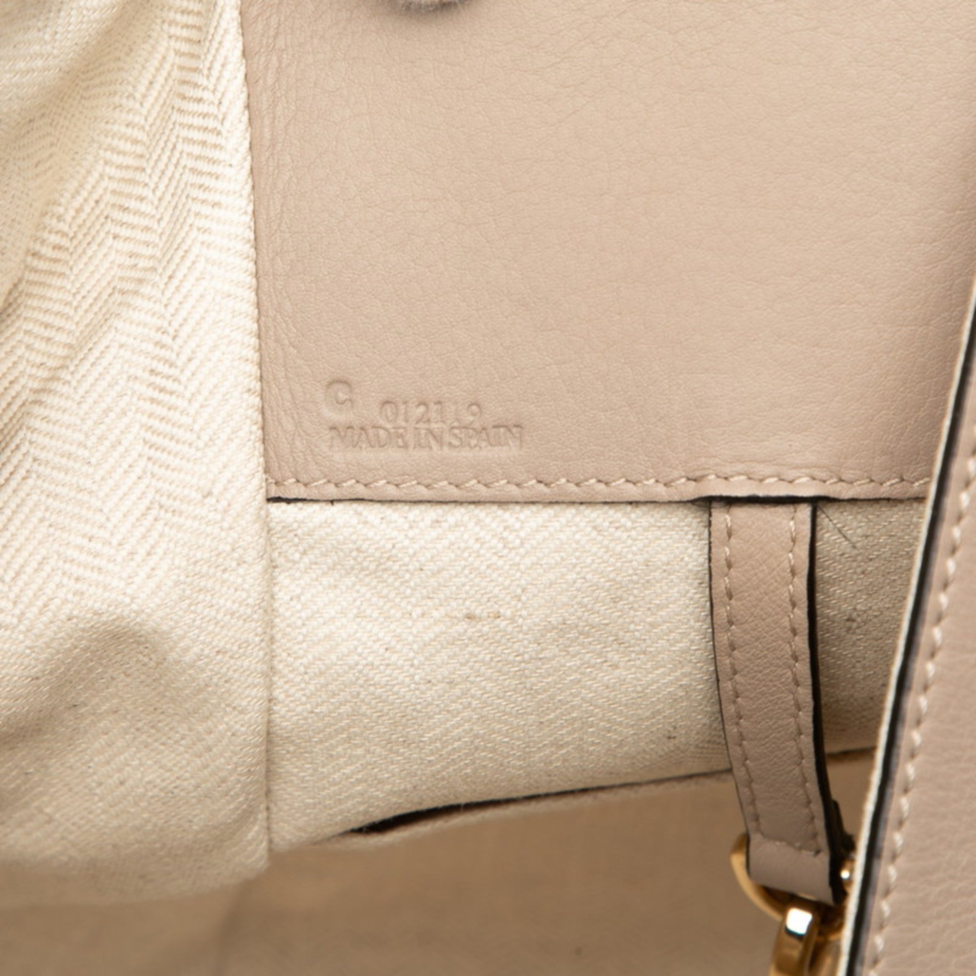 Loewe Beige Leather Handbag Shoulder Bag (Pre-Owned)