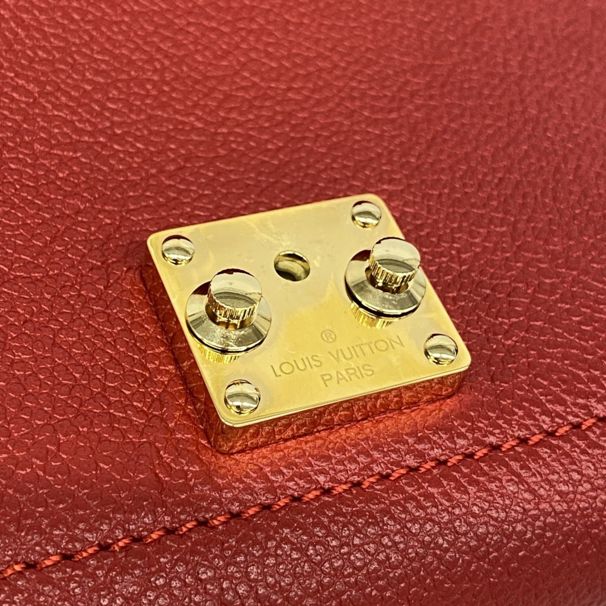 Louis Vuitton Cerise Shoulder Bag (Pre-Owned)