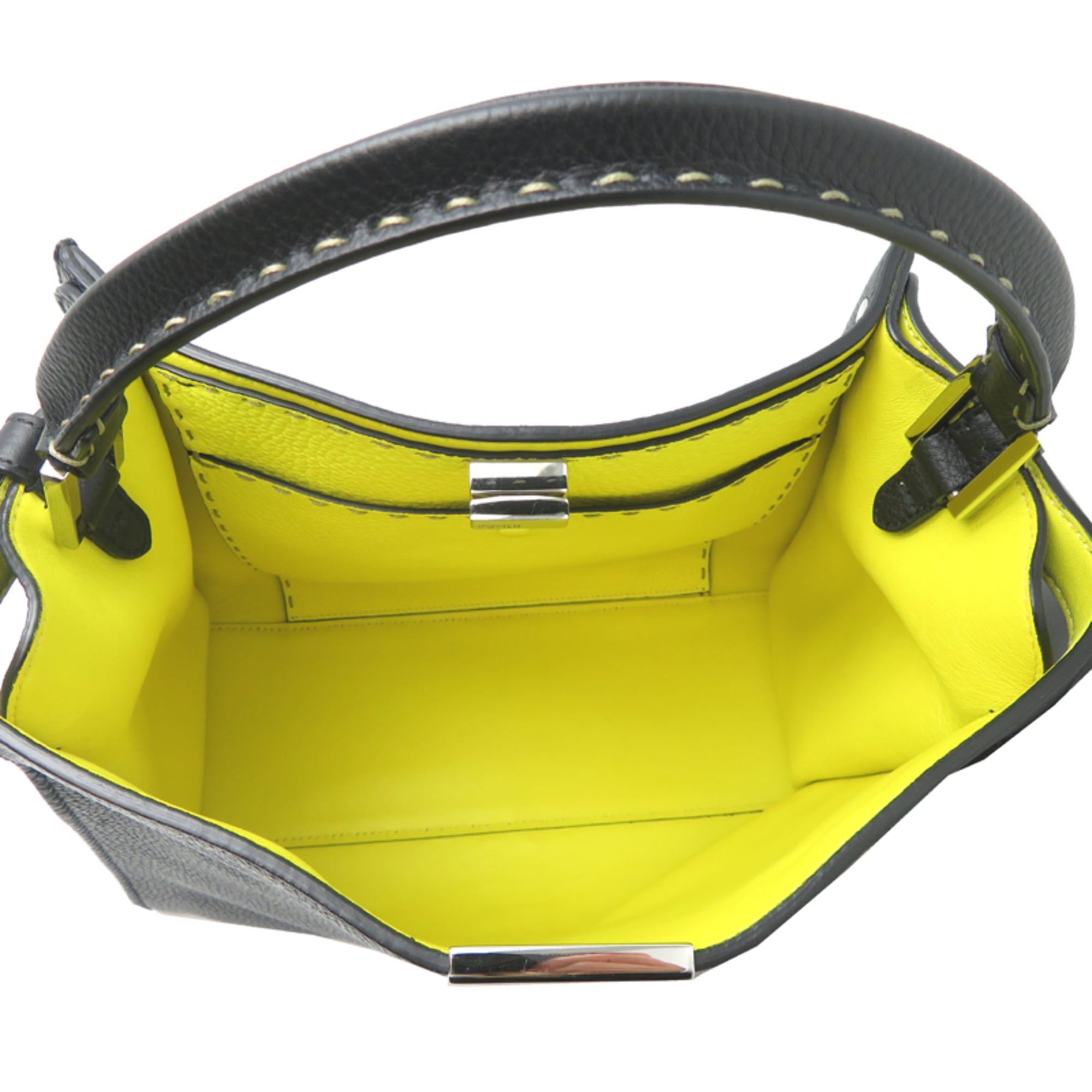 Fendi Black Leather Handbag (Pre-Owned)