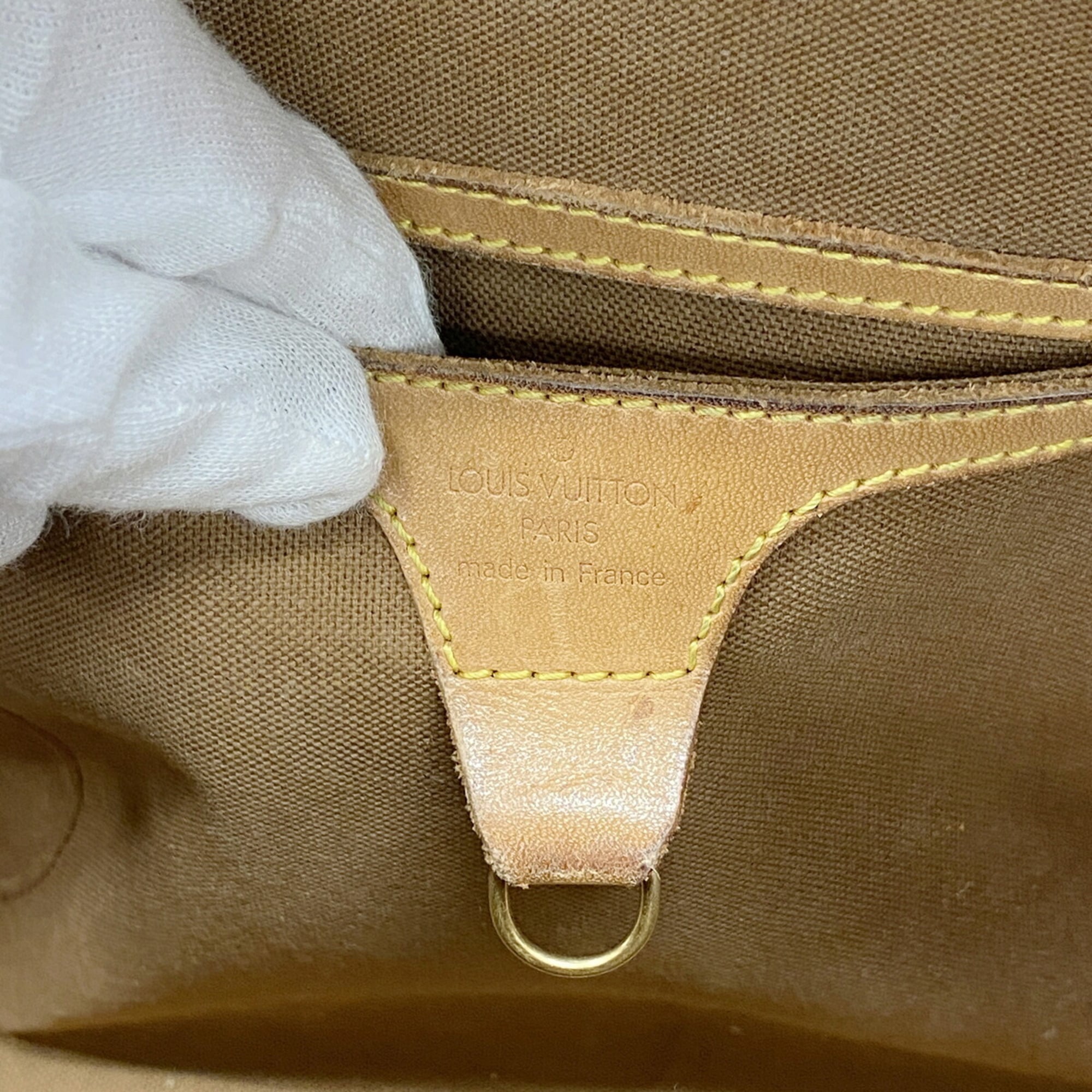 Louis Vuitton Brown Handbag (Pre-Owned)