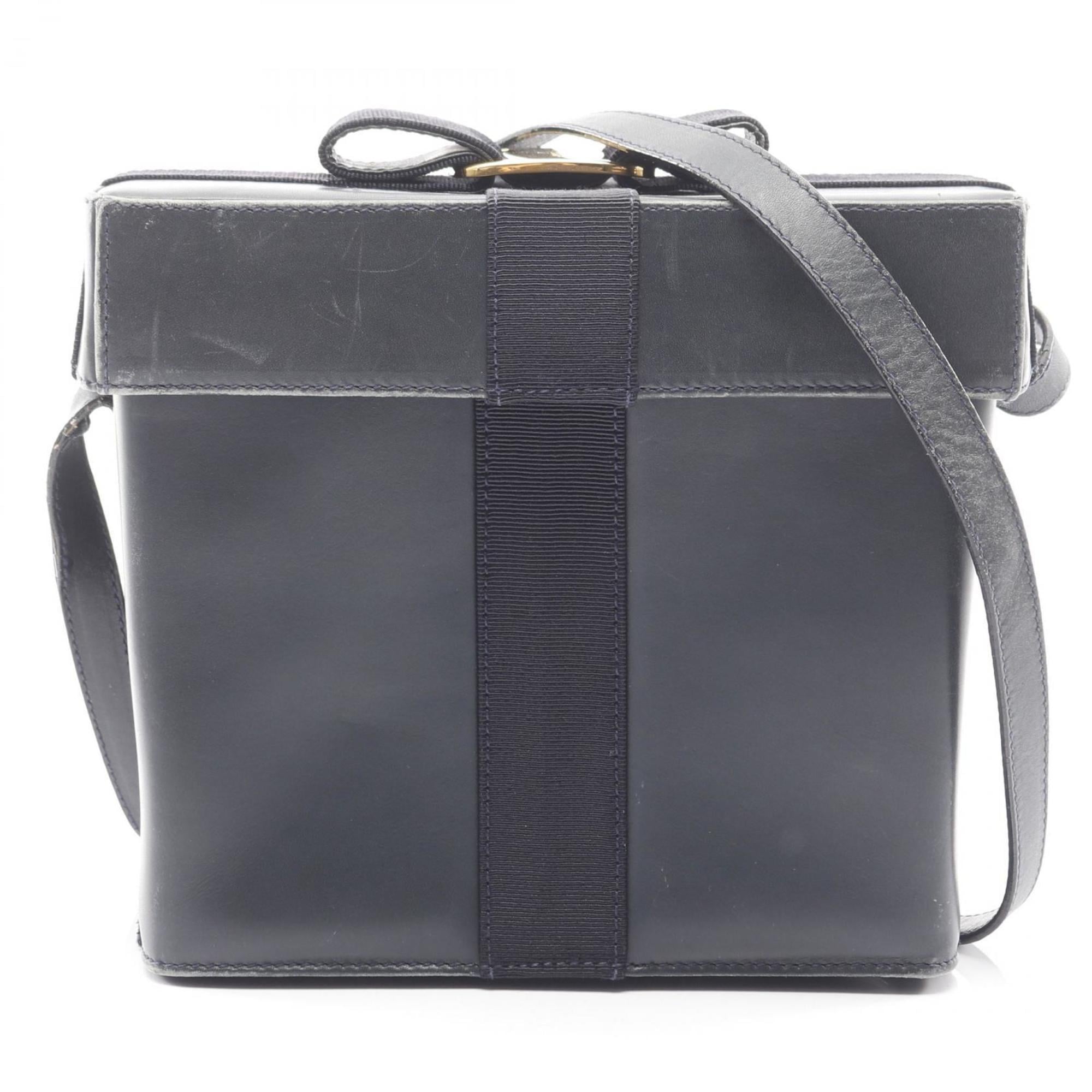 Salvatore Ferragamo Navy Leather Shoulder Bag (Pre-Owned)