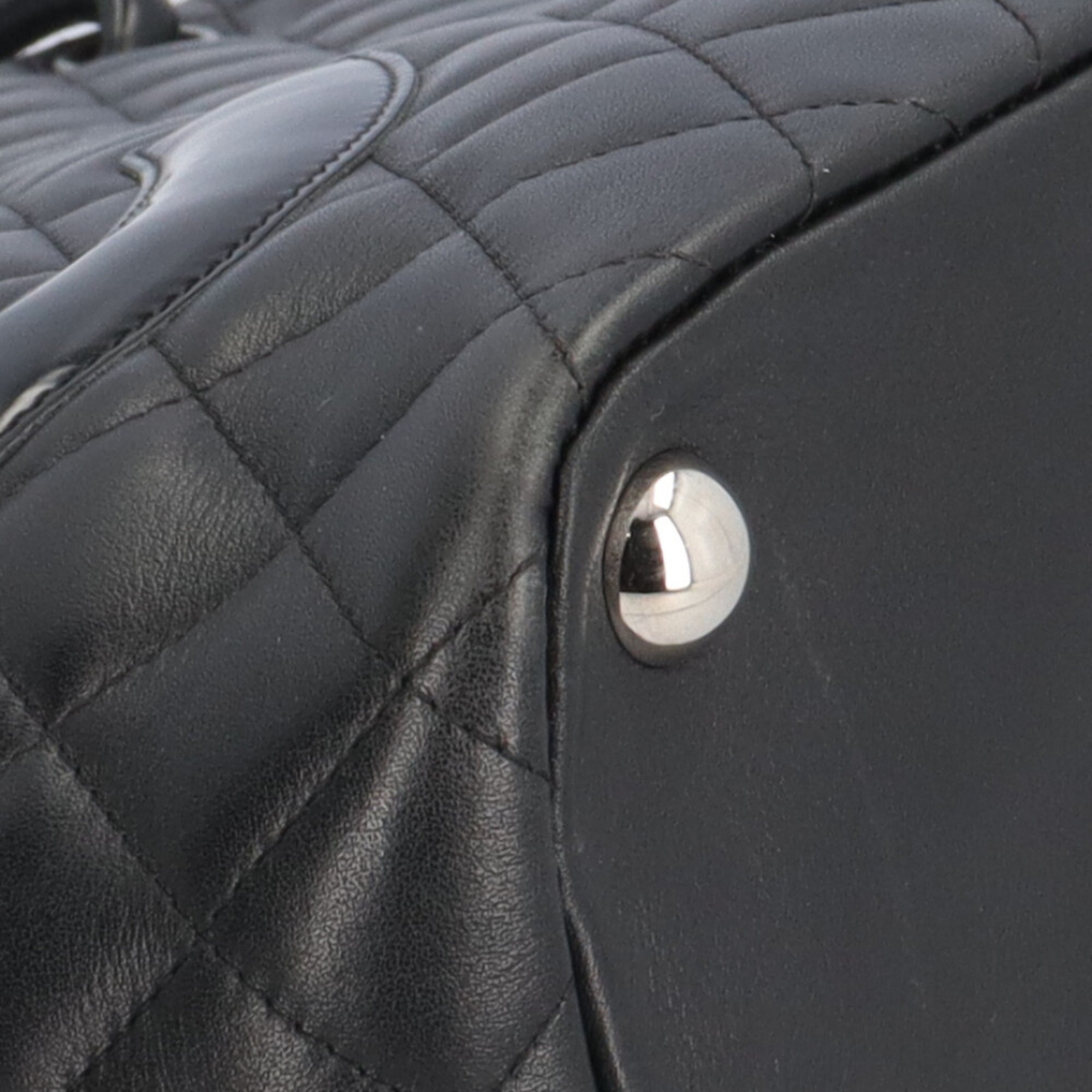 Chanel Black Pink Leather Tote Bag (Pre-Owned)