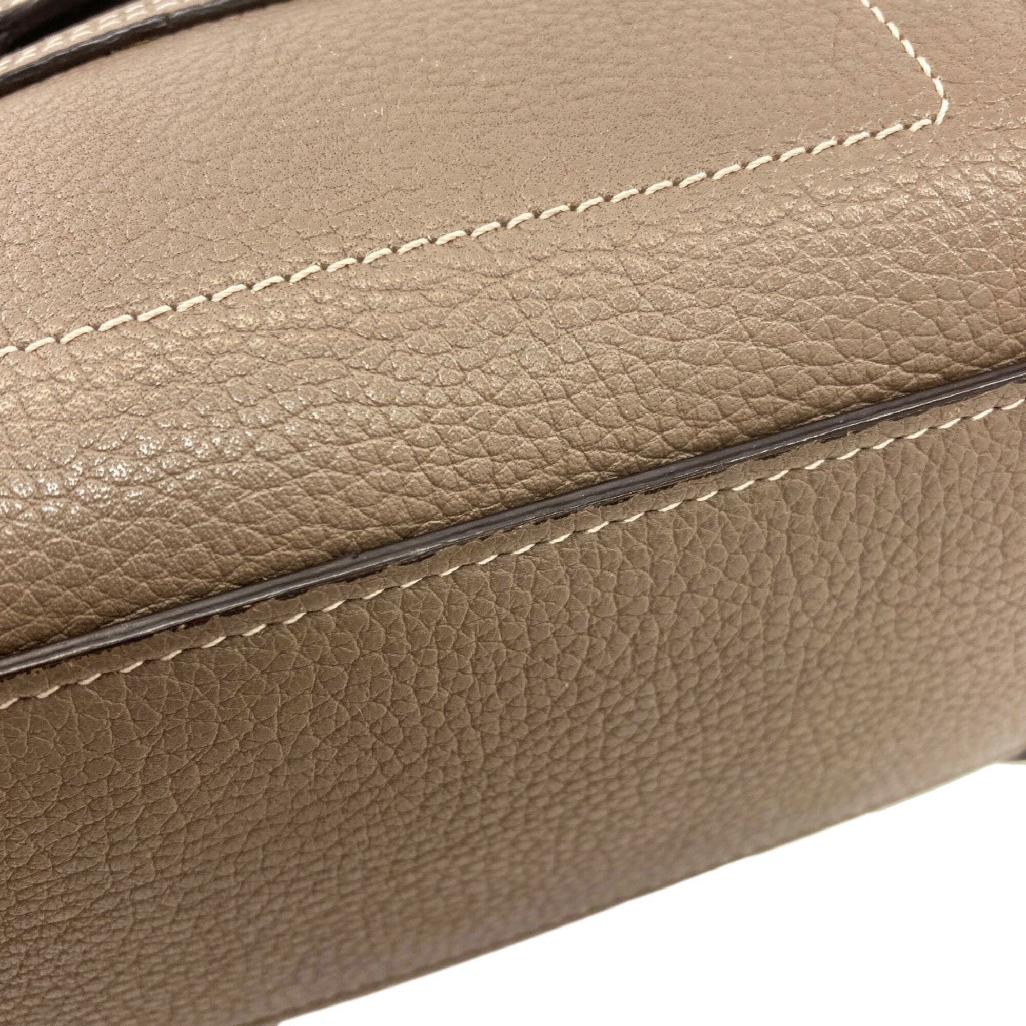 Celine Grayish Leather Handbag (Pre-Owned)