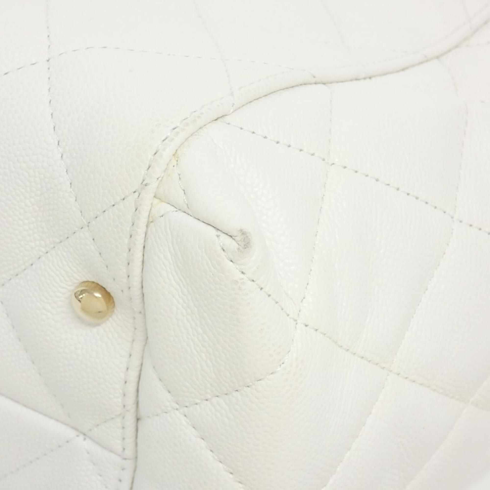 Chanel White Grained Calfskin Handbag Pouch (Pre-Owned)