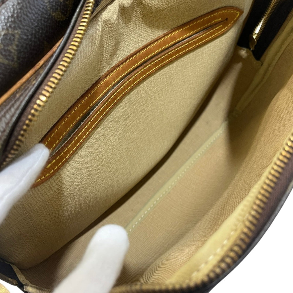 Louis Vuitton Monogram Brown Monogram Shoulder Bag (Pre-Owned)