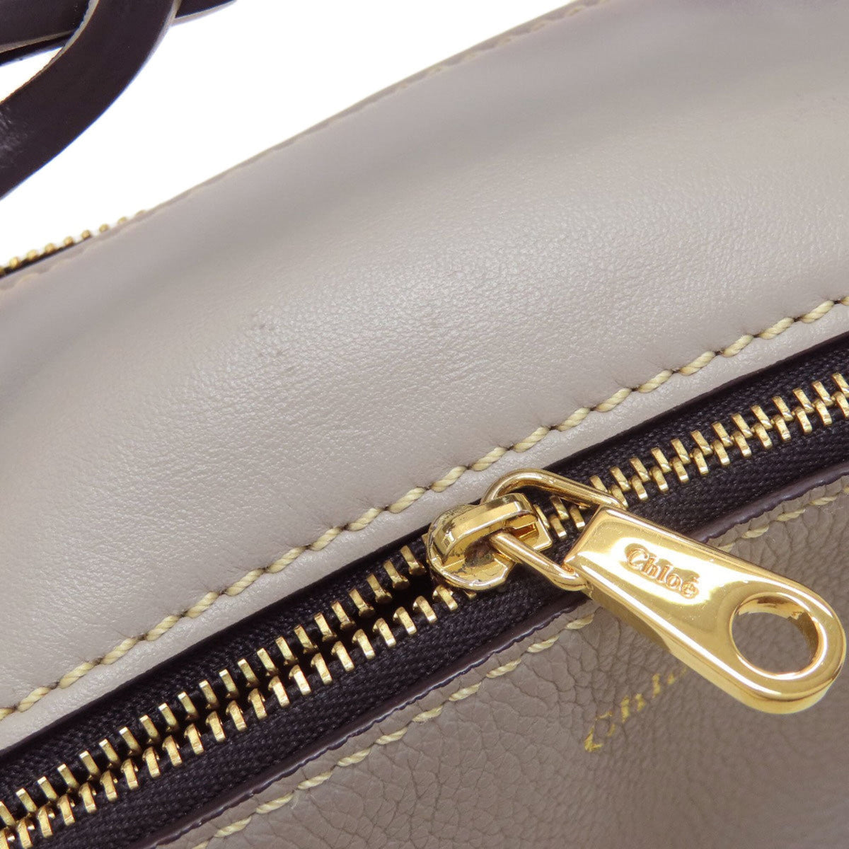Chloé Gray Leather Handbag (Pre-Owned)