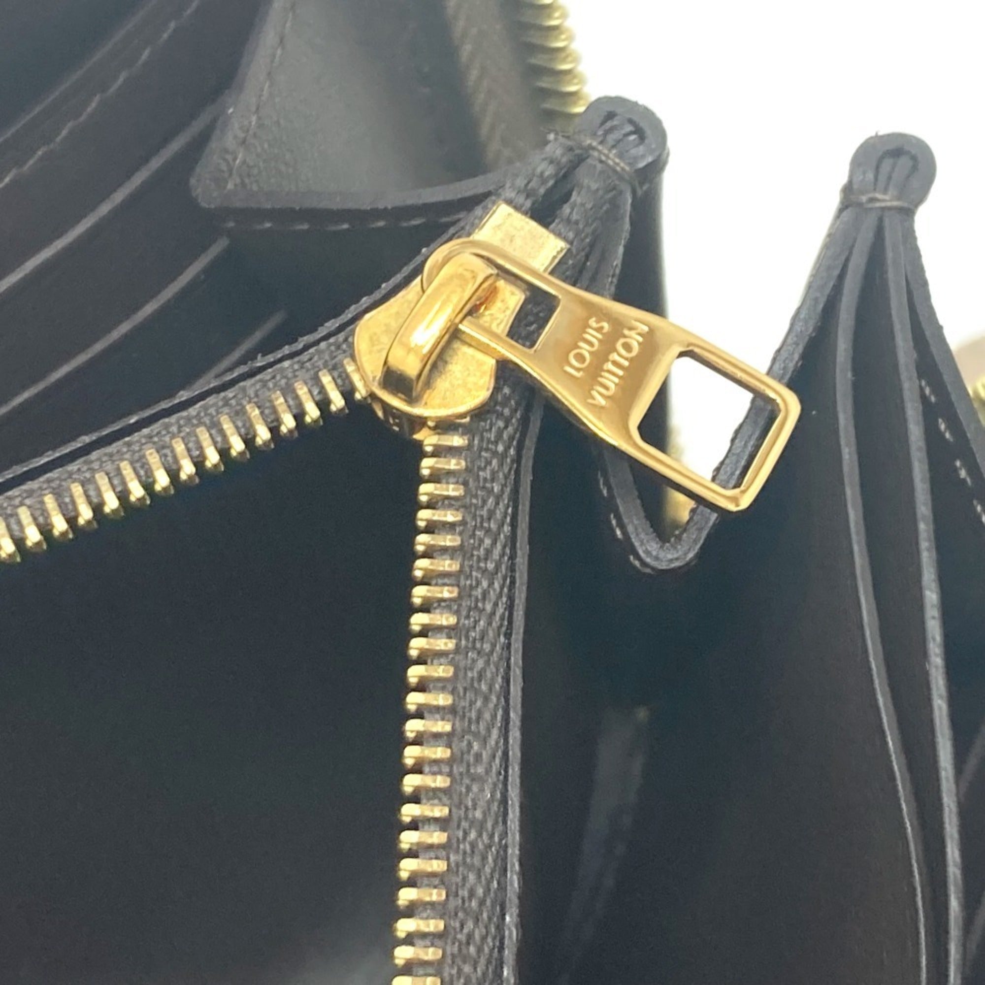 Louis Vuitton Galle Leather Long Wallet (Bi-Fold) (Pre-Owned)