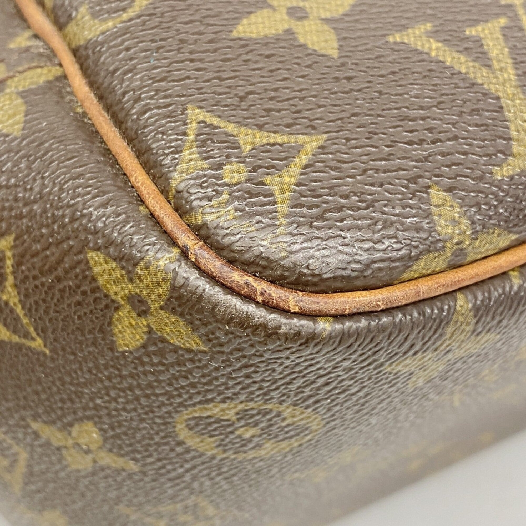Louis Vuitton Brown Handbag (Pre-Owned)