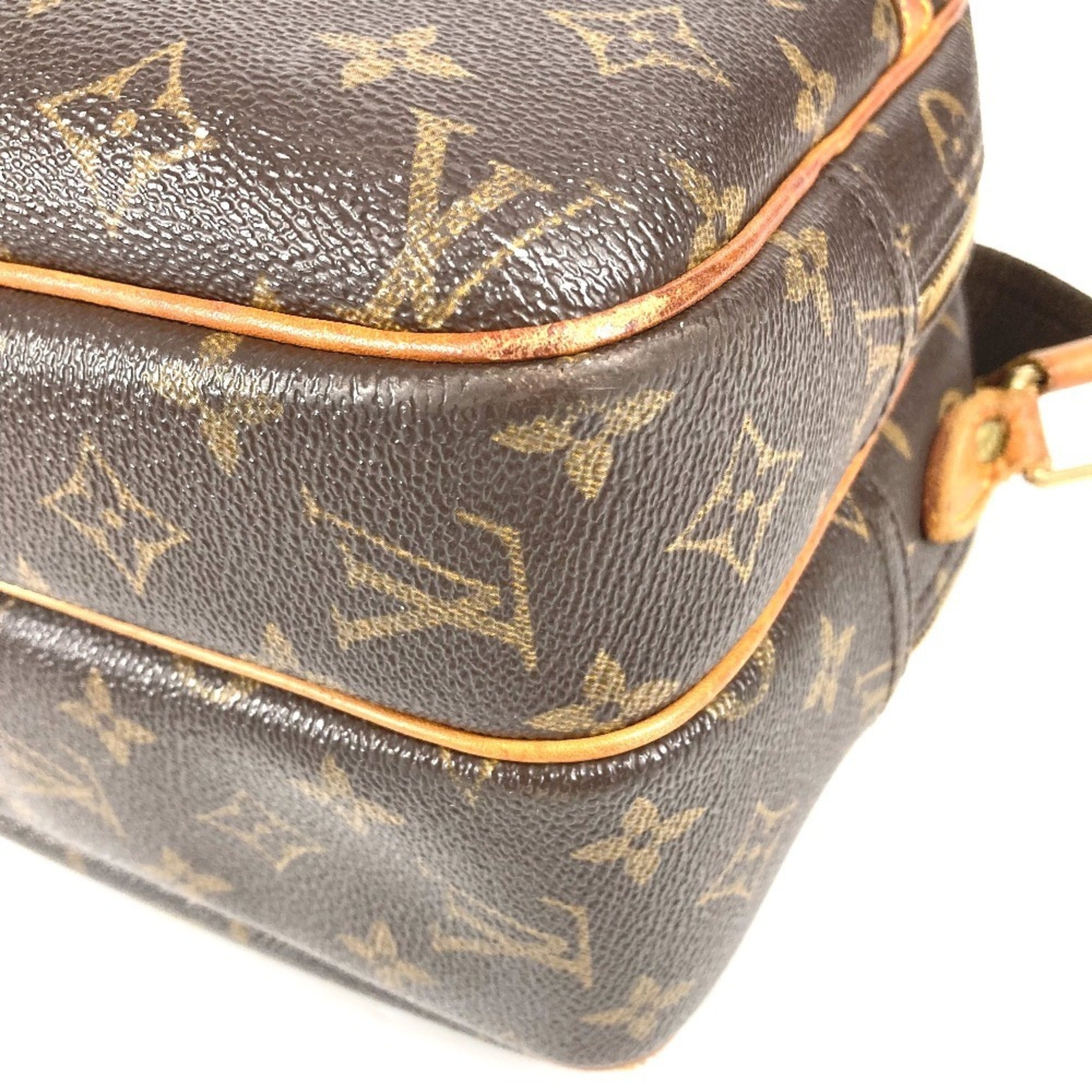 Louis Vuitton Brown Monogram Canvas Shoulder Bag (Pre-Owned)
