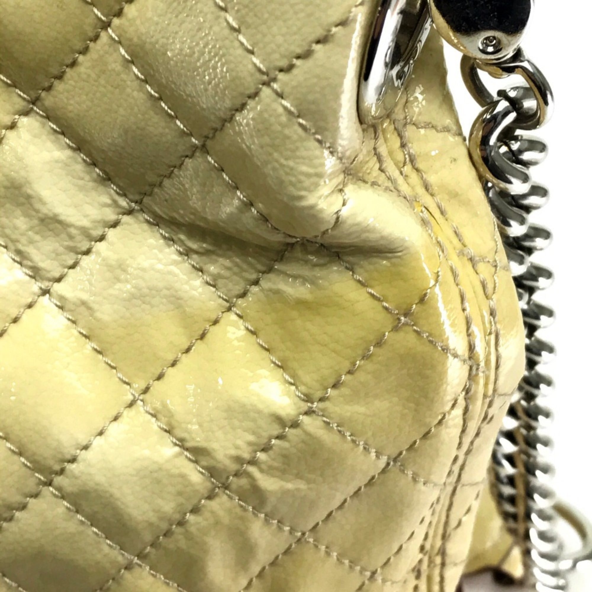 Dolce & Gabbana Beige Patent Leather Shoulder Bag (Pre-Owned)