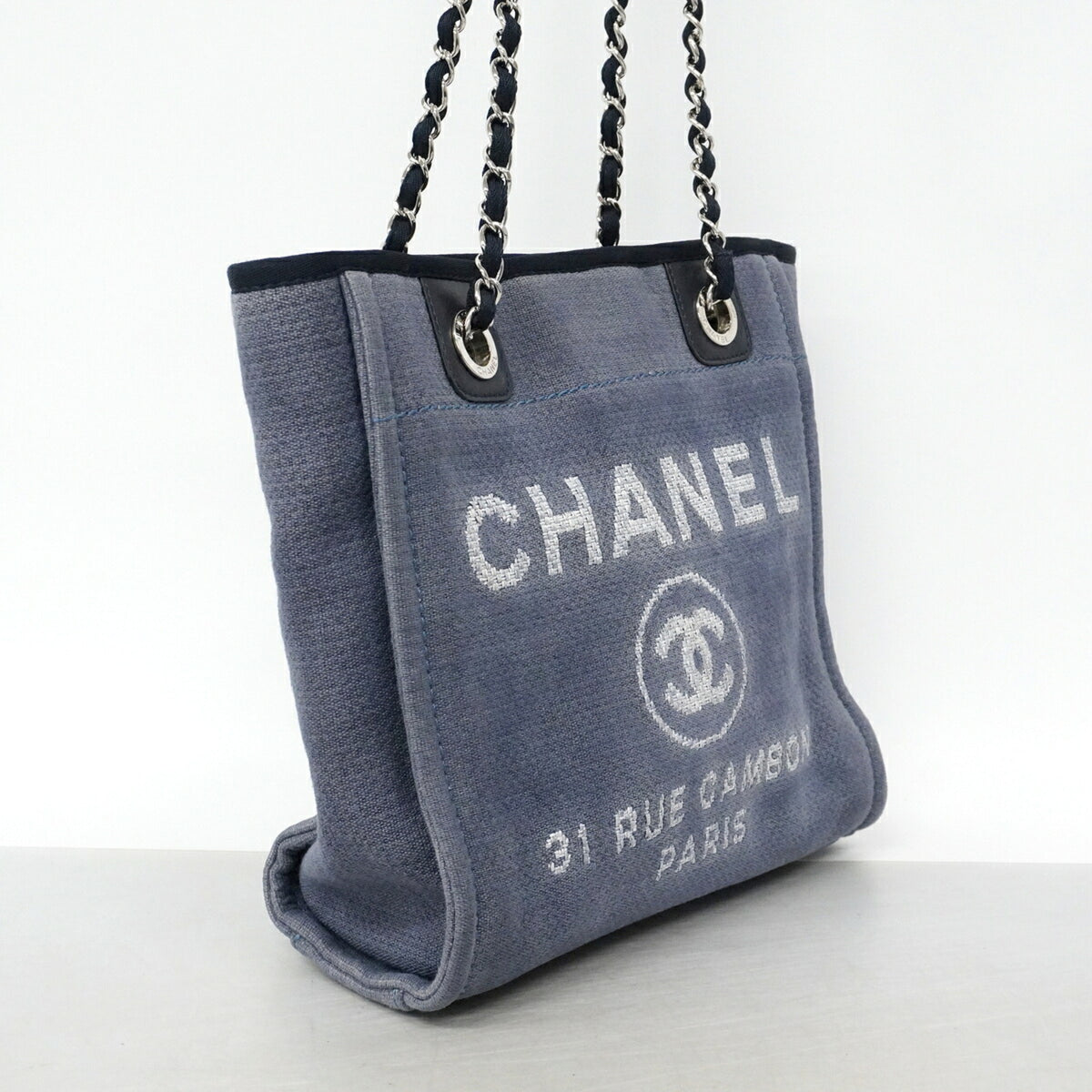 Chanel Navy Canvas Tote Bag (Pre-Owned)